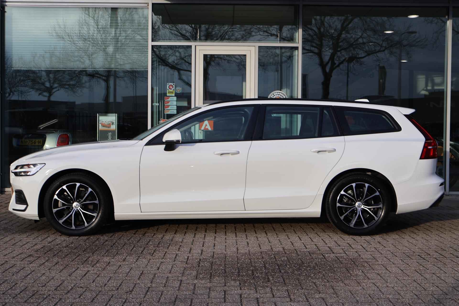 Volvo V60 B3 Momentum 163pk Geartronic Mild Hybrid | Camera | Navi | Carplay | Virtual | LED - 19/38