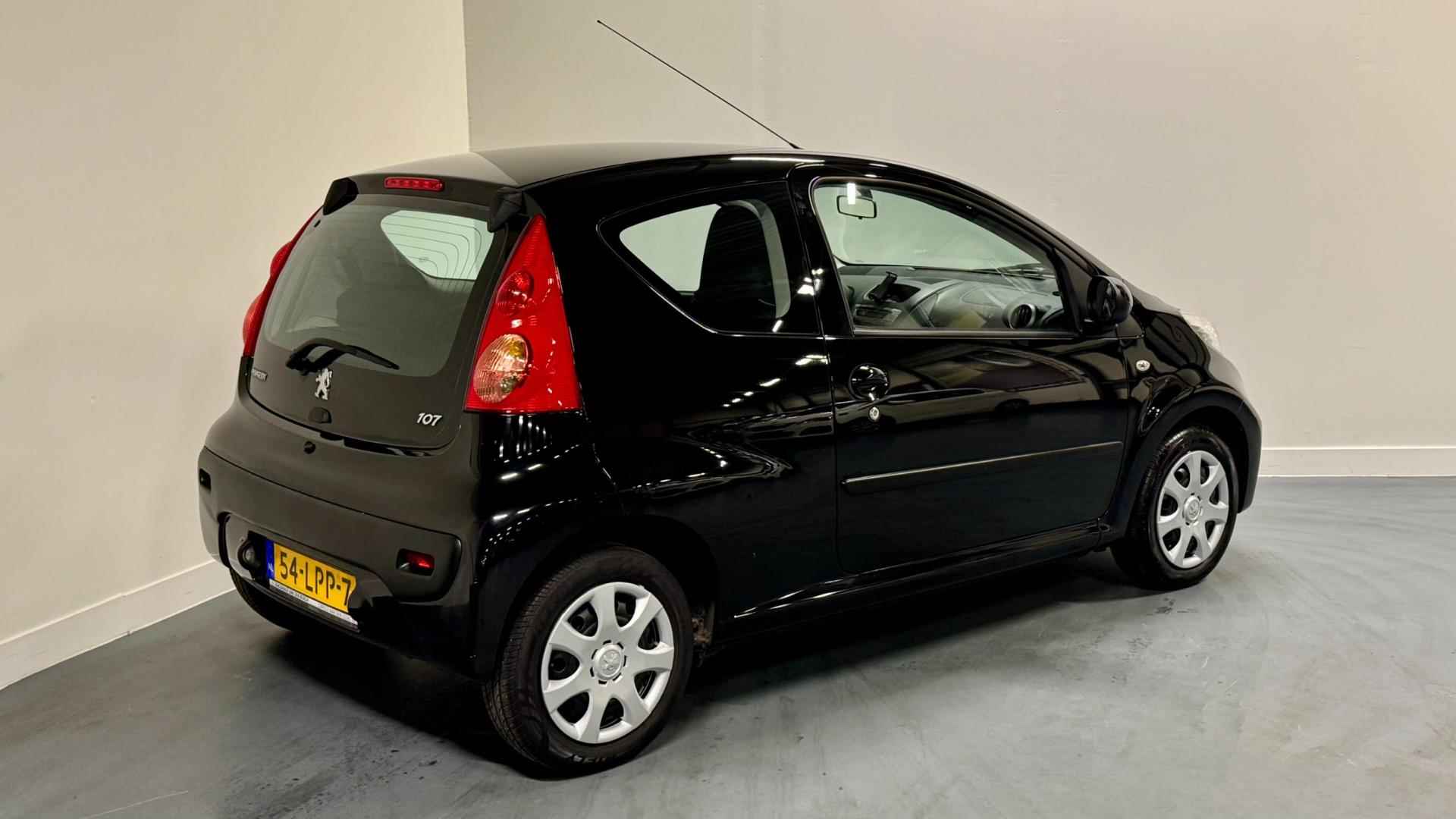 Peugeot 107 1.0-12V XS | NL-AUTO | ELEKTR. RAMEN | 12 MND. BOVAG GARANTIE | - 6/23