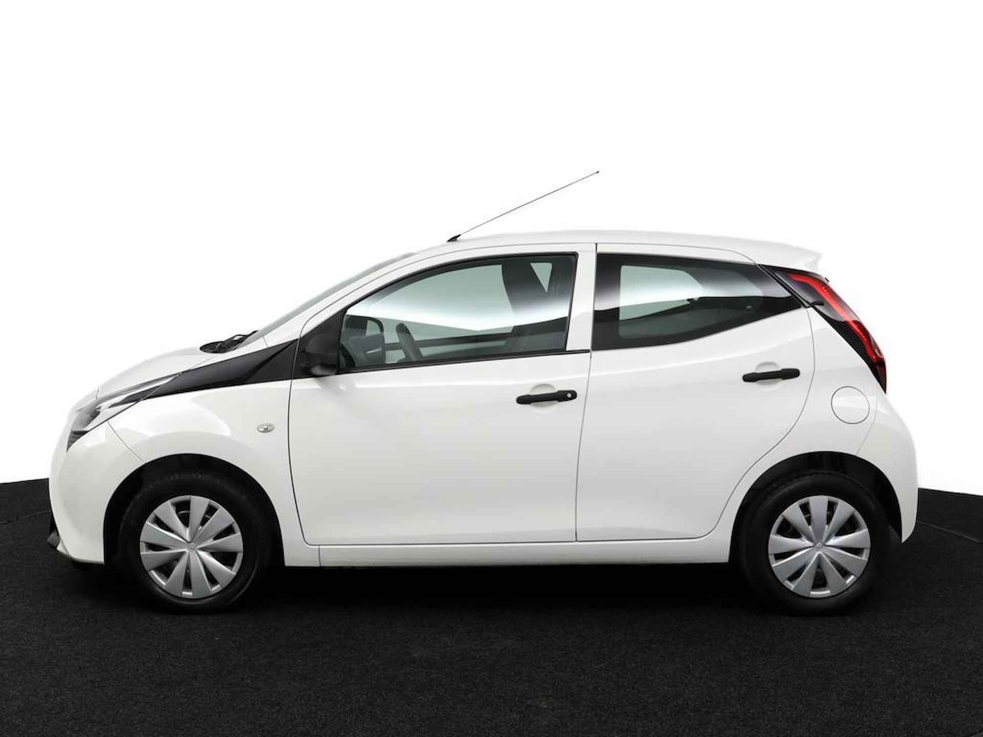 Toyota Aygo 1.0 VVT-i x-fun | Airco | Centrale vergrendeling | Bluetooth| - 3/43