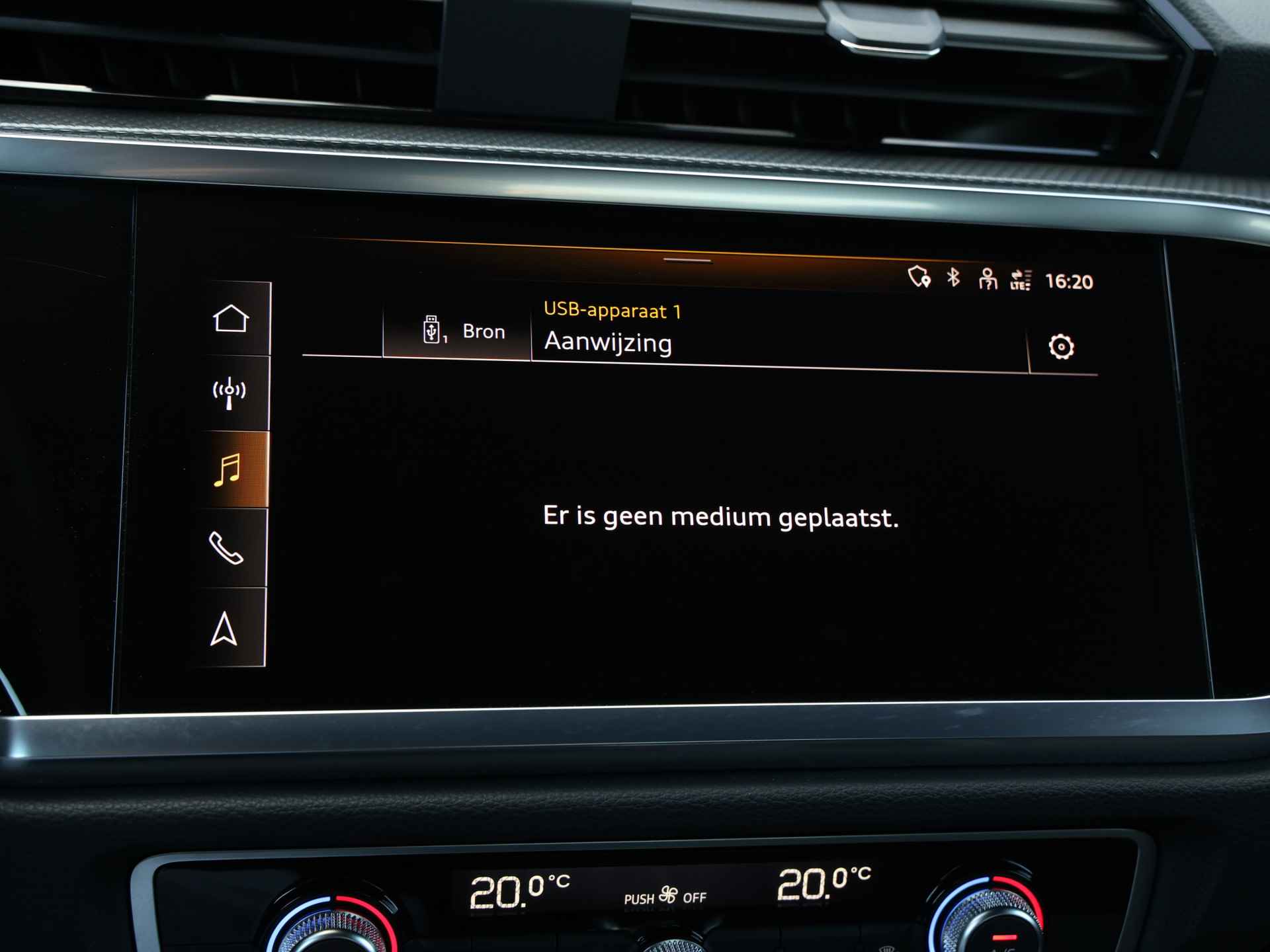 Audi Q3 45 TFSI e S edition 245pk | Achteruitrijcamera | MMI navigatie plus | Parkeerhulp plus | - 36/49