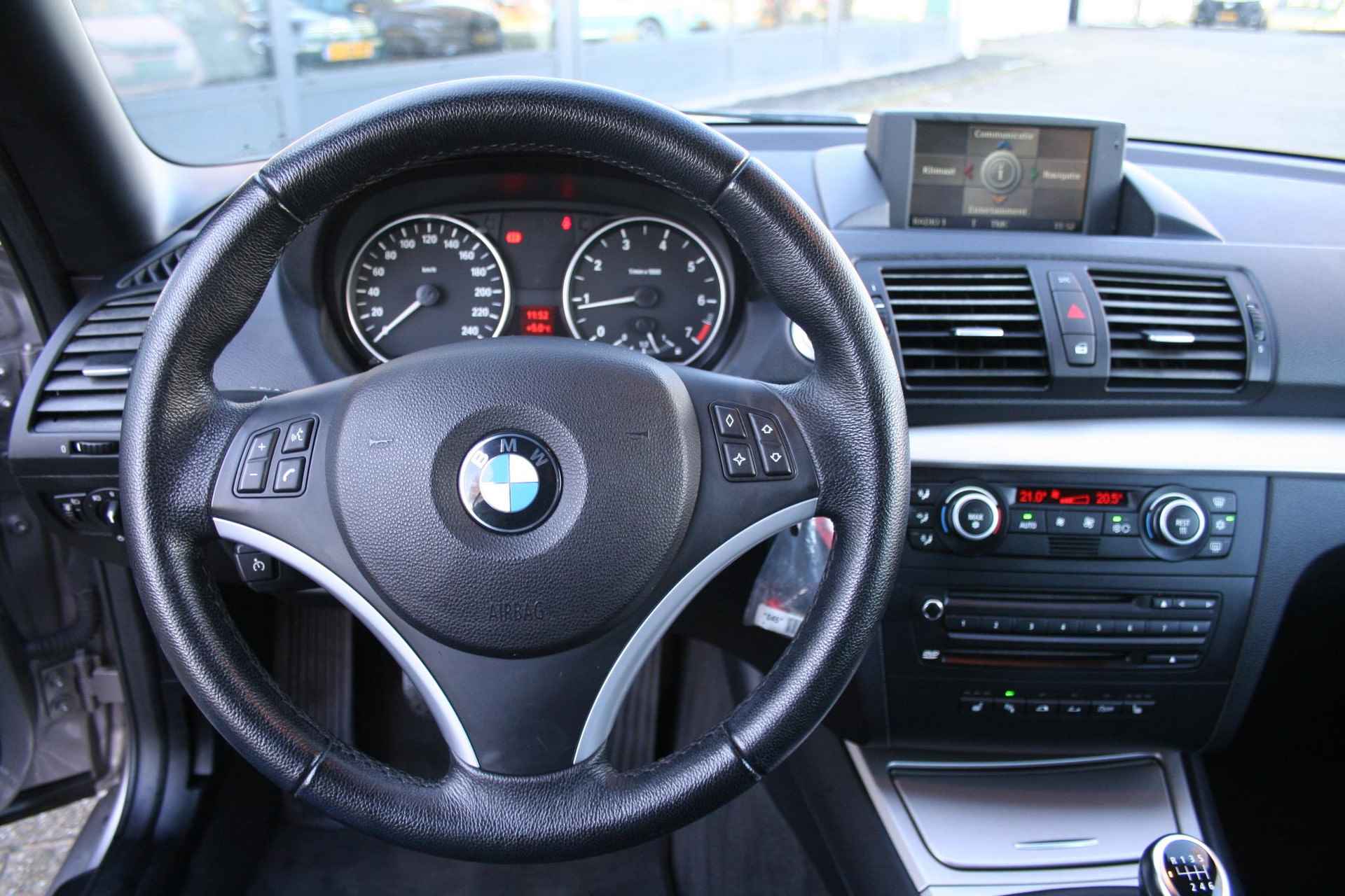 BMW 1-serie Cabrio 118i High Executive - 8/21