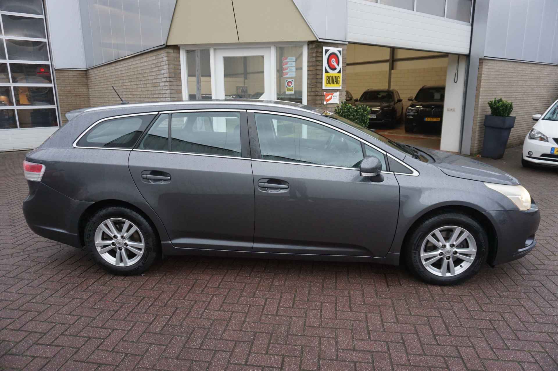 Toyota Avensis wagon 1.8I VVTi Dynamic - 11/22