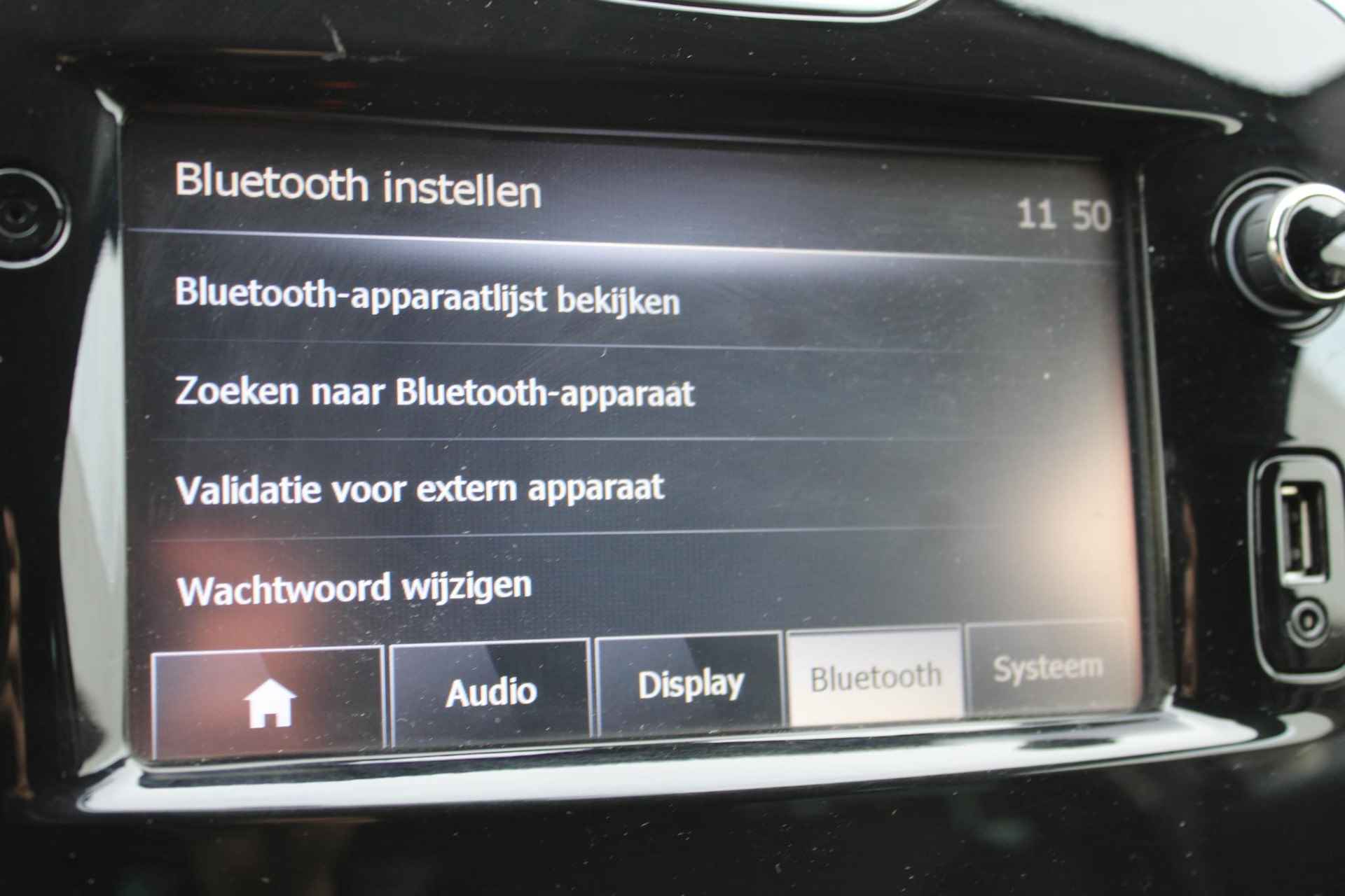 Renault Clio Estate 0.9 TCe 90 Night&Day Parkeersensoren | Navigatie | Cruise control - 29/32