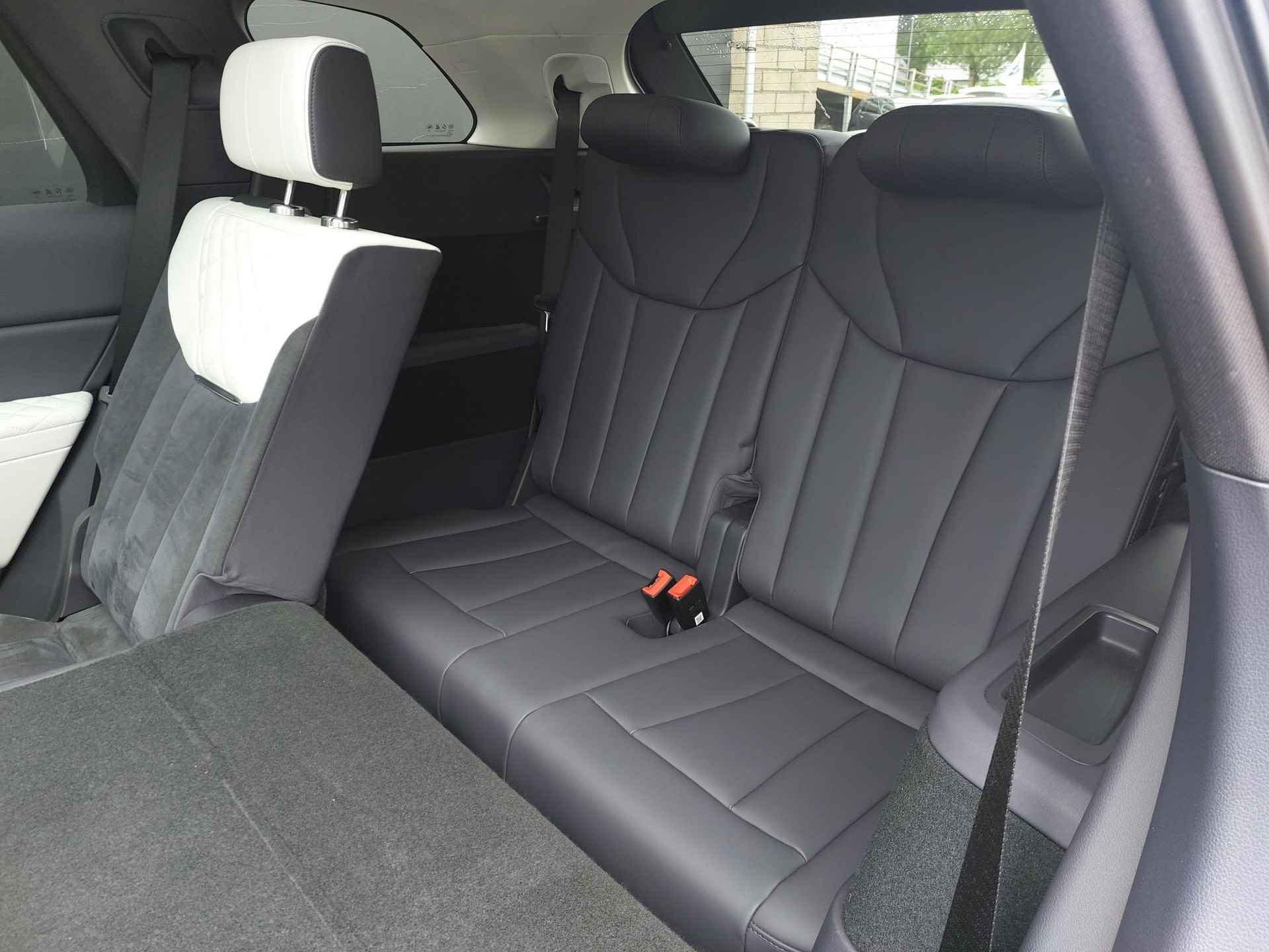 Hongqi  E-HS9 Executive 99 kWh | 21 Inch | Pano Dak | Adaptief Cruise Control | - 17/41