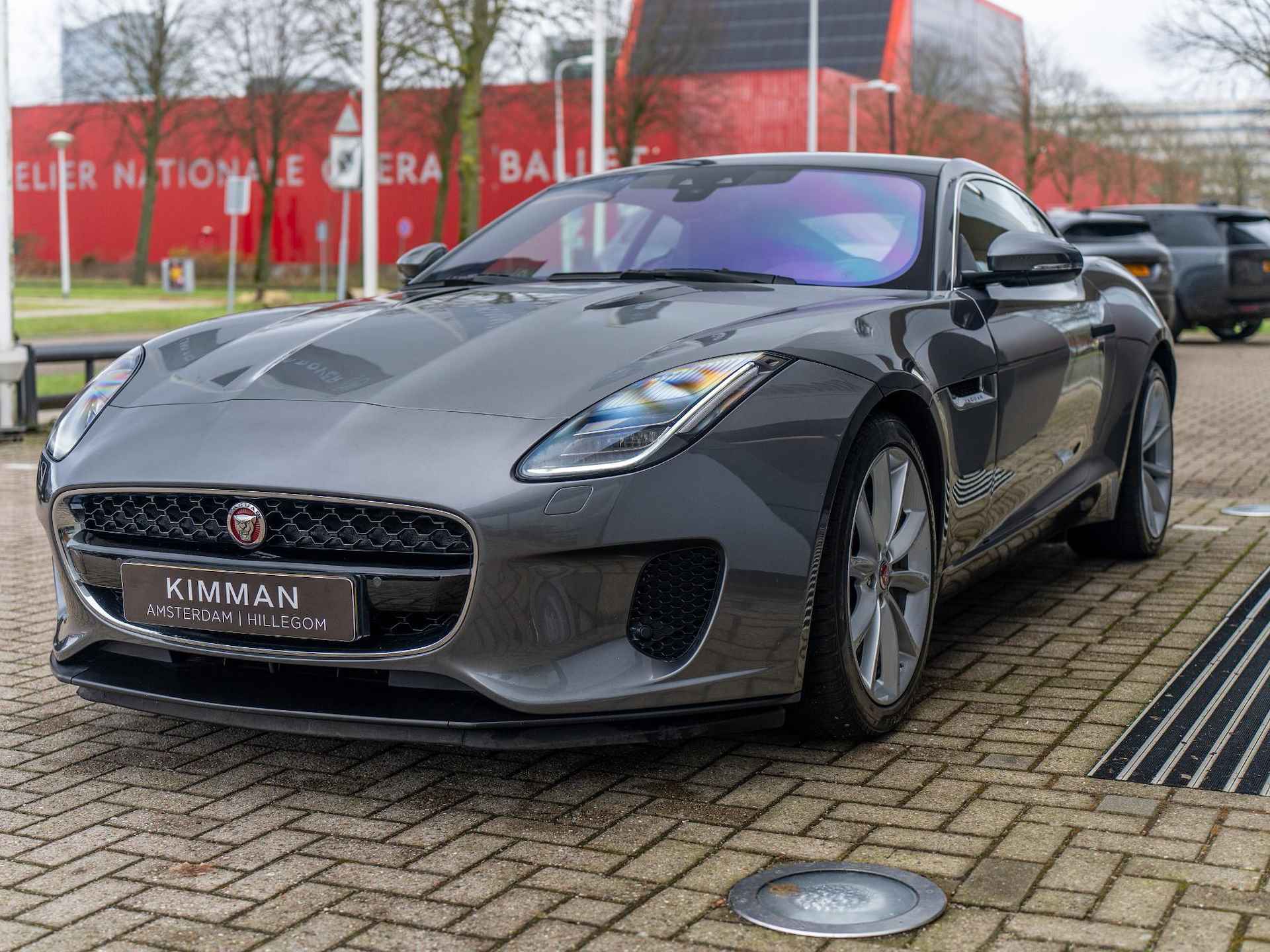 Jaguar F-TYPE 2.0T R-Dynamic - 6/34