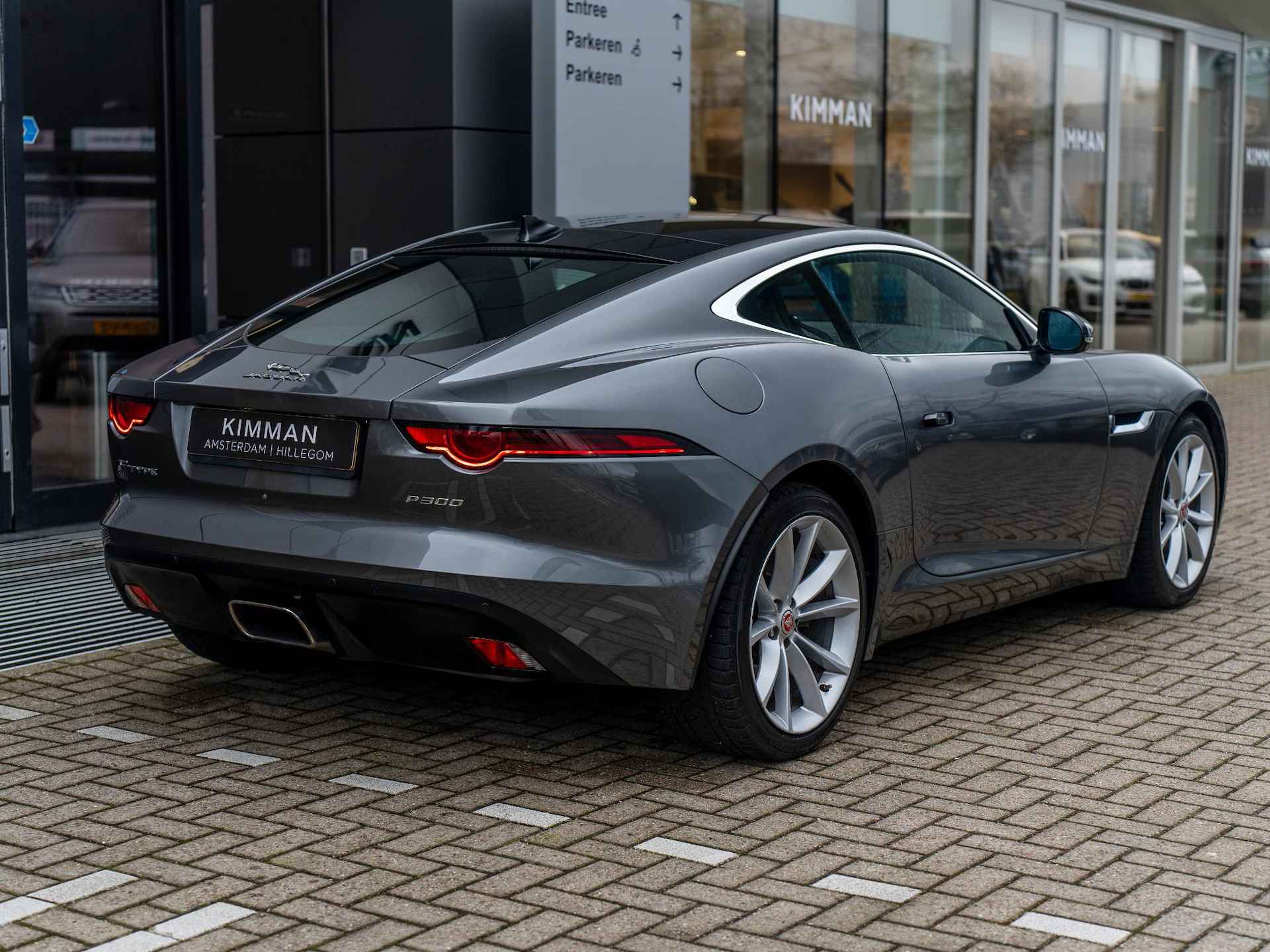 Jaguar F-TYPE 2.0T R-Dynamic - 10/34