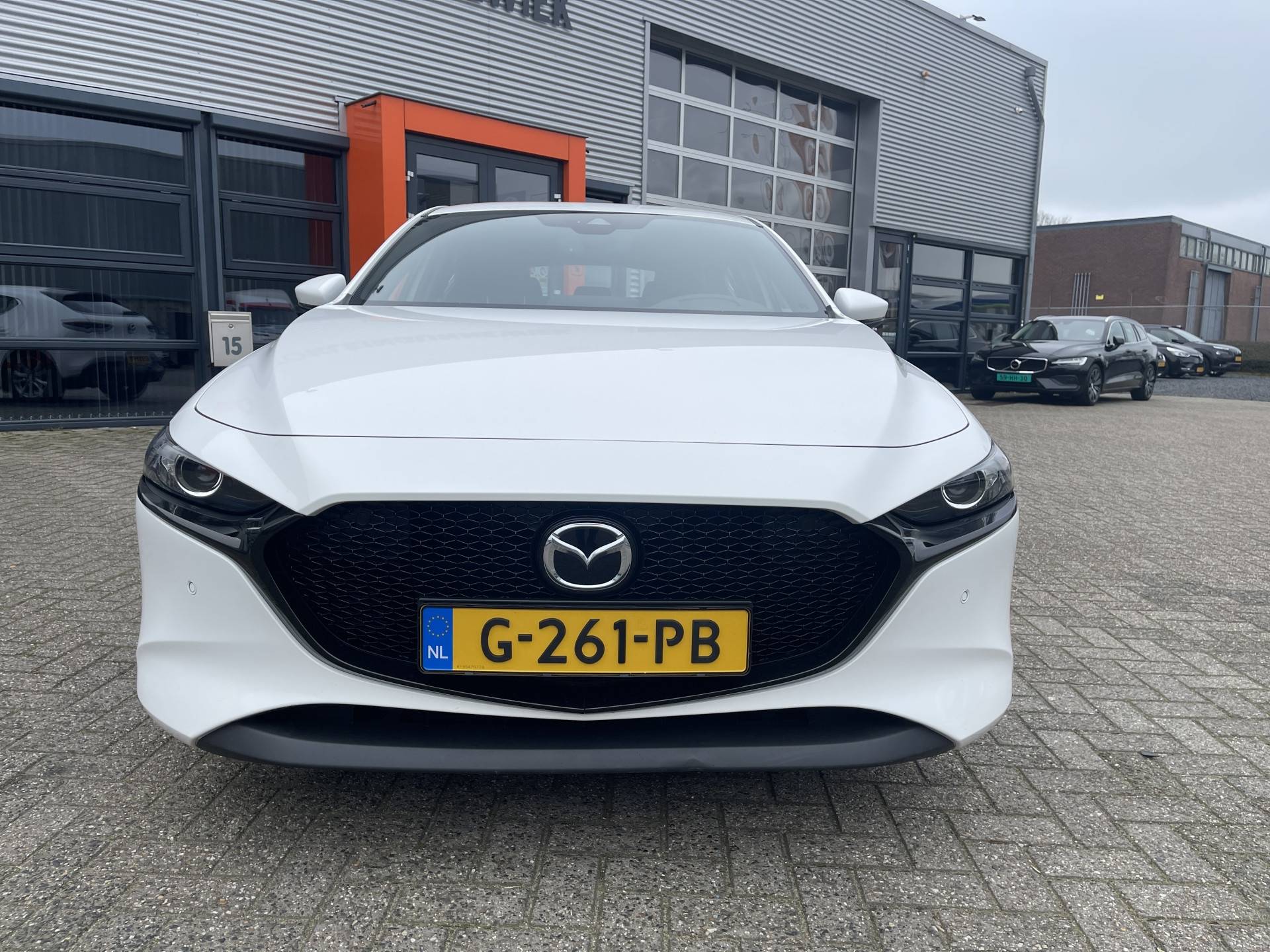 Mazda 3 2.0 SkyActiv-X 180 Comfort met Bose NL-Auto / Led koplampem / Leder / Bose / Trekhaak / Navi / Camera / Apple/Android Carplay / - 9/29