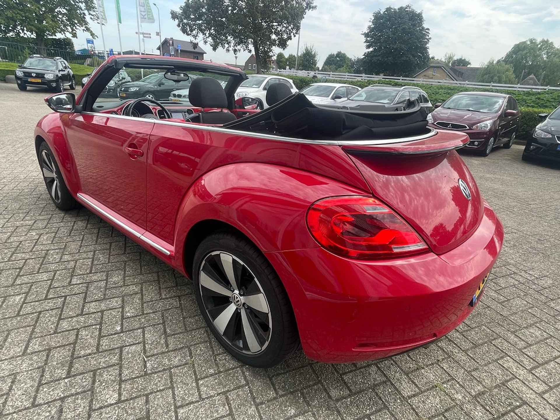 Volkswagen Beetle Cabriolet 1.4 TSI 160pk Sport, Nav, PDC, Stoelverwarming - 14/35