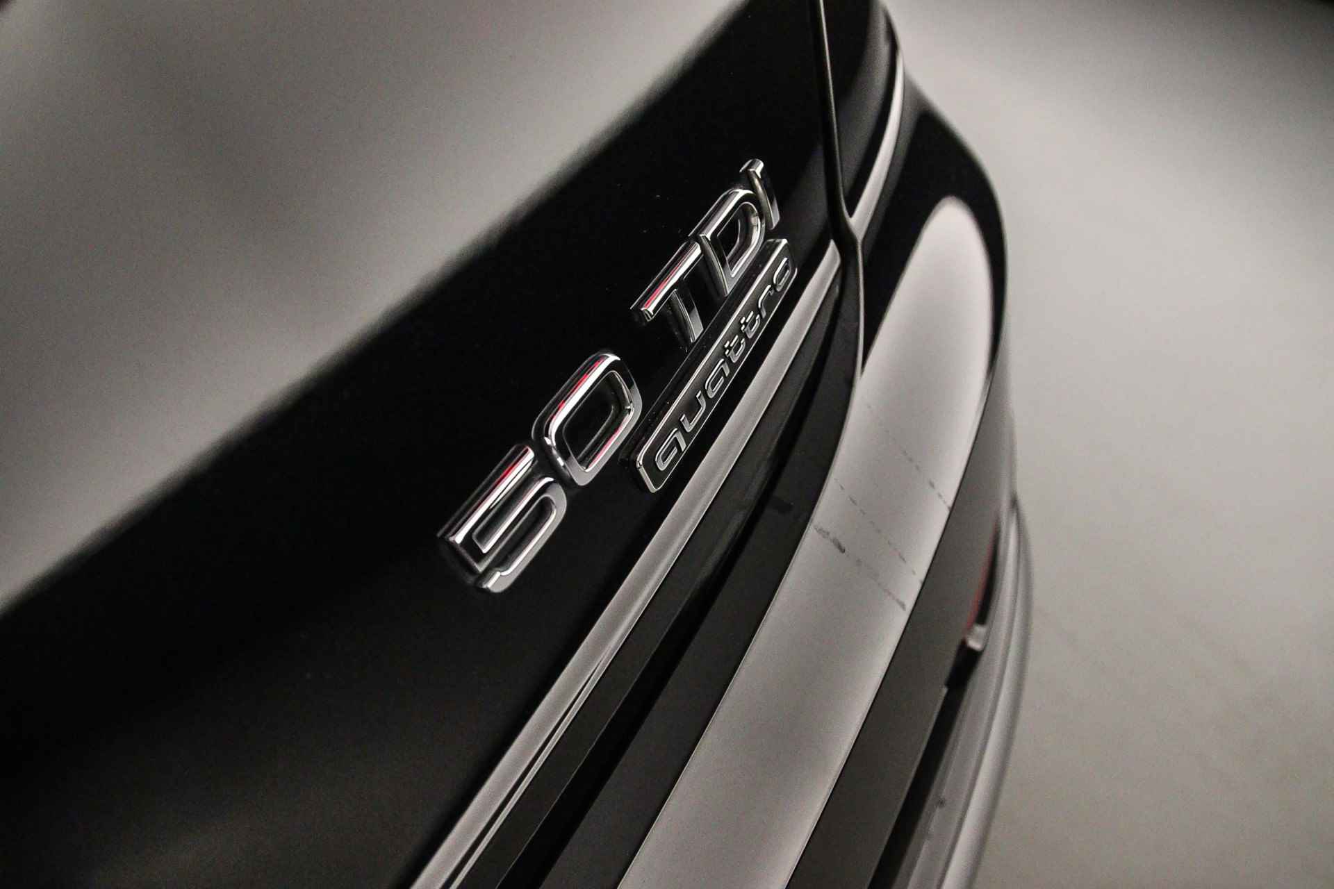 Audi Q8 Pro Line S 50 TDI Quattro | Pano | Head Up | S-Stoelen | Tour/City Pack | Trekhaak | HD-Matrix | Nachtzicht | 4-wiel best. | Servo | S-Line | - 45/54