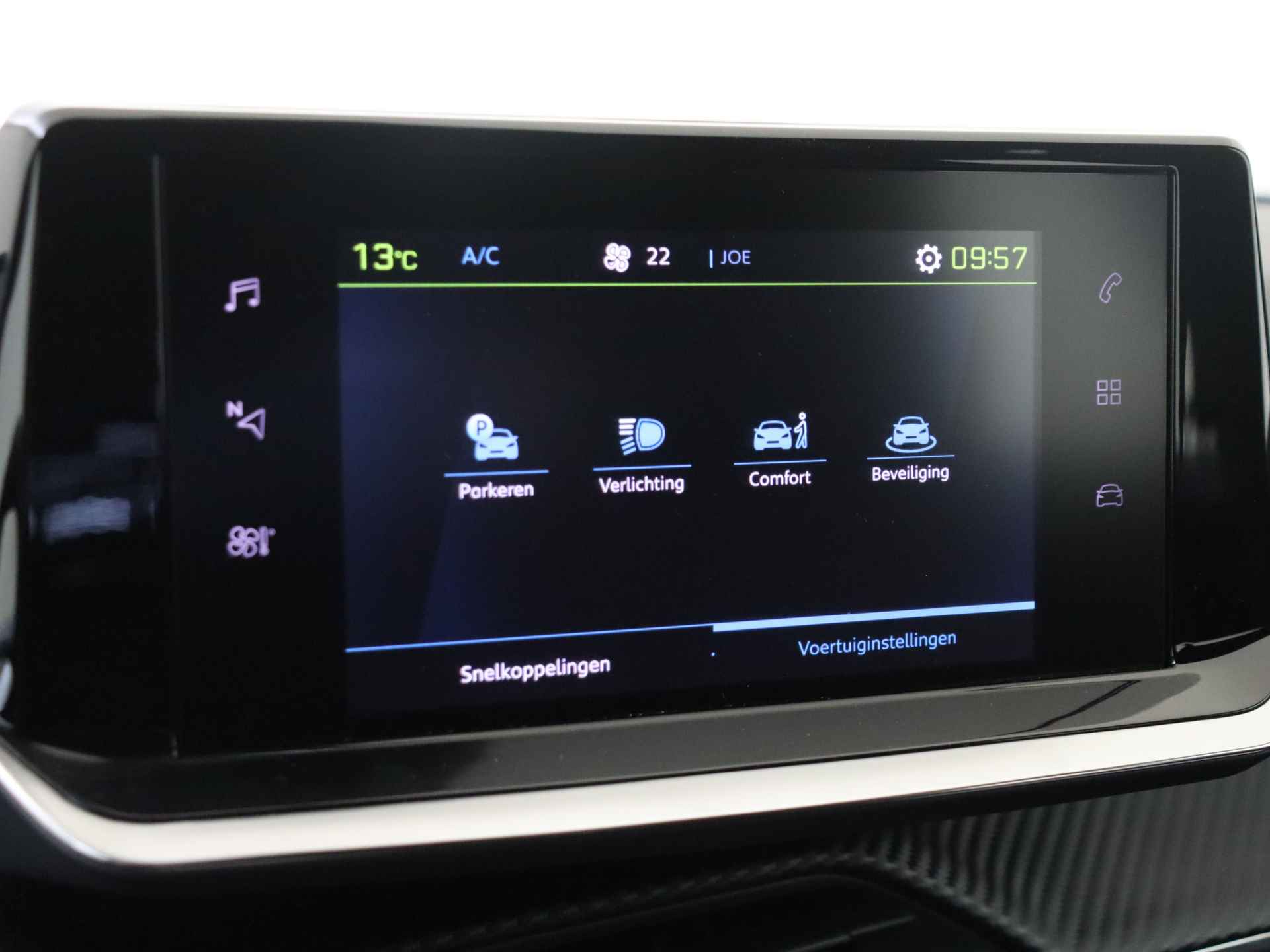 Peugeot e-2008 EV Active Pack 50 kWh Automaat | Carplay | Cruise Control | Airco - 19/48