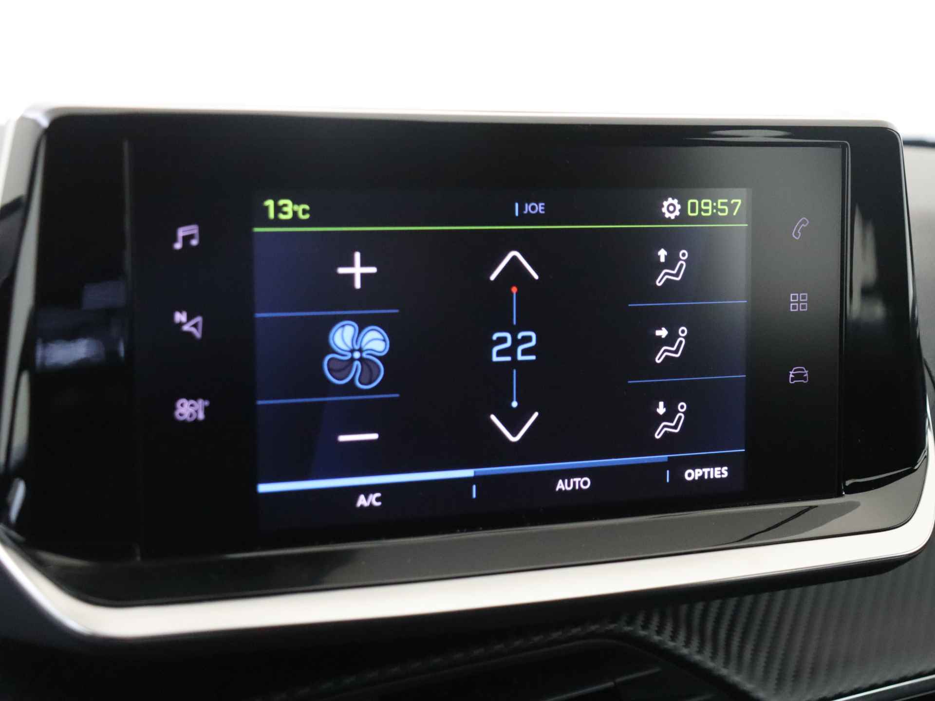 Peugeot e-2008 EV Active Pack 50 kWh Automaat | Carplay | Cruise Control | Airco - 20/48