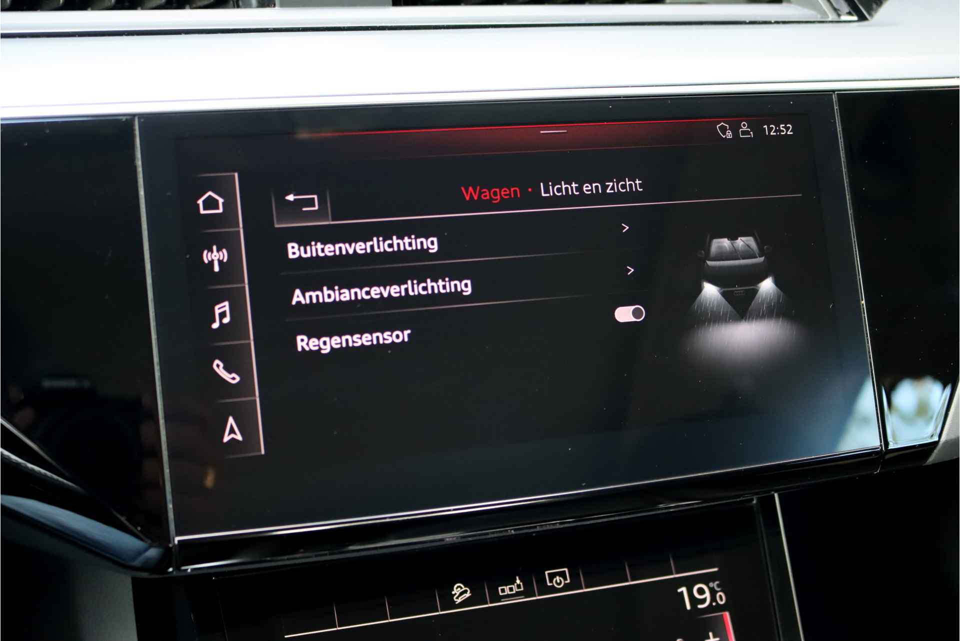 Audi e-tron e-tron 50 Quattro Launch edition plus 71 kWh, 31.000,- netto ex, Luchtvering, Panoramadak, Leder, Memory, Adaptieve Cruise Control, Standkachel, MMI Navigation Plus, DAB, Hulppakket Tour, Stoelverwarming, LED, Etc. - 21/43
