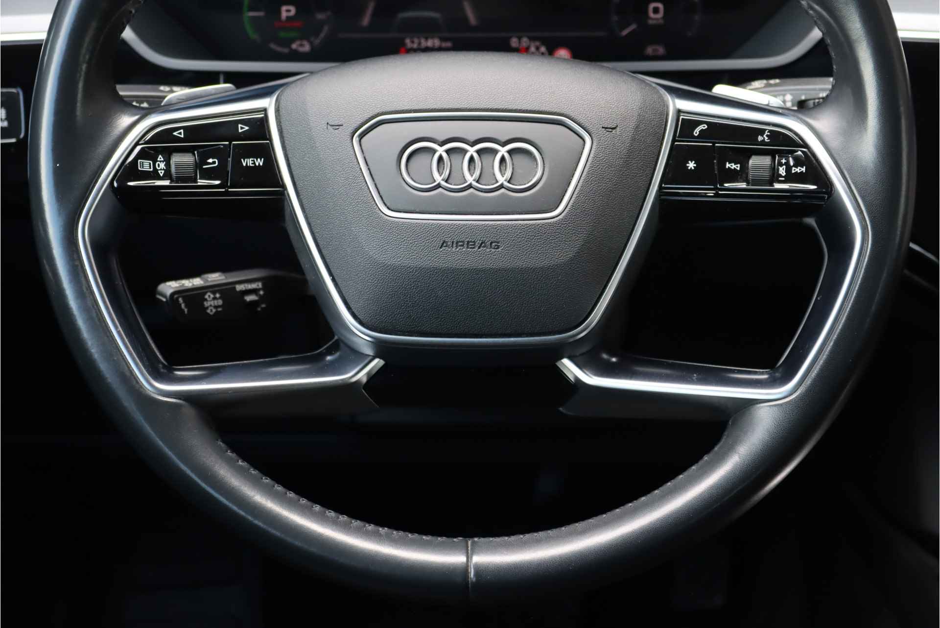 Audi e-tron e-tron 50 Quattro Launch edition plus 71 kWh, 31.000,- netto ex, Luchtvering, Panoramadak, Leder, Memory, Adaptieve Cruise Control, Standkachel, MMI Navigation Plus, DAB, Hulppakket Tour, Stoelverwarming, LED, Etc. - 30/43