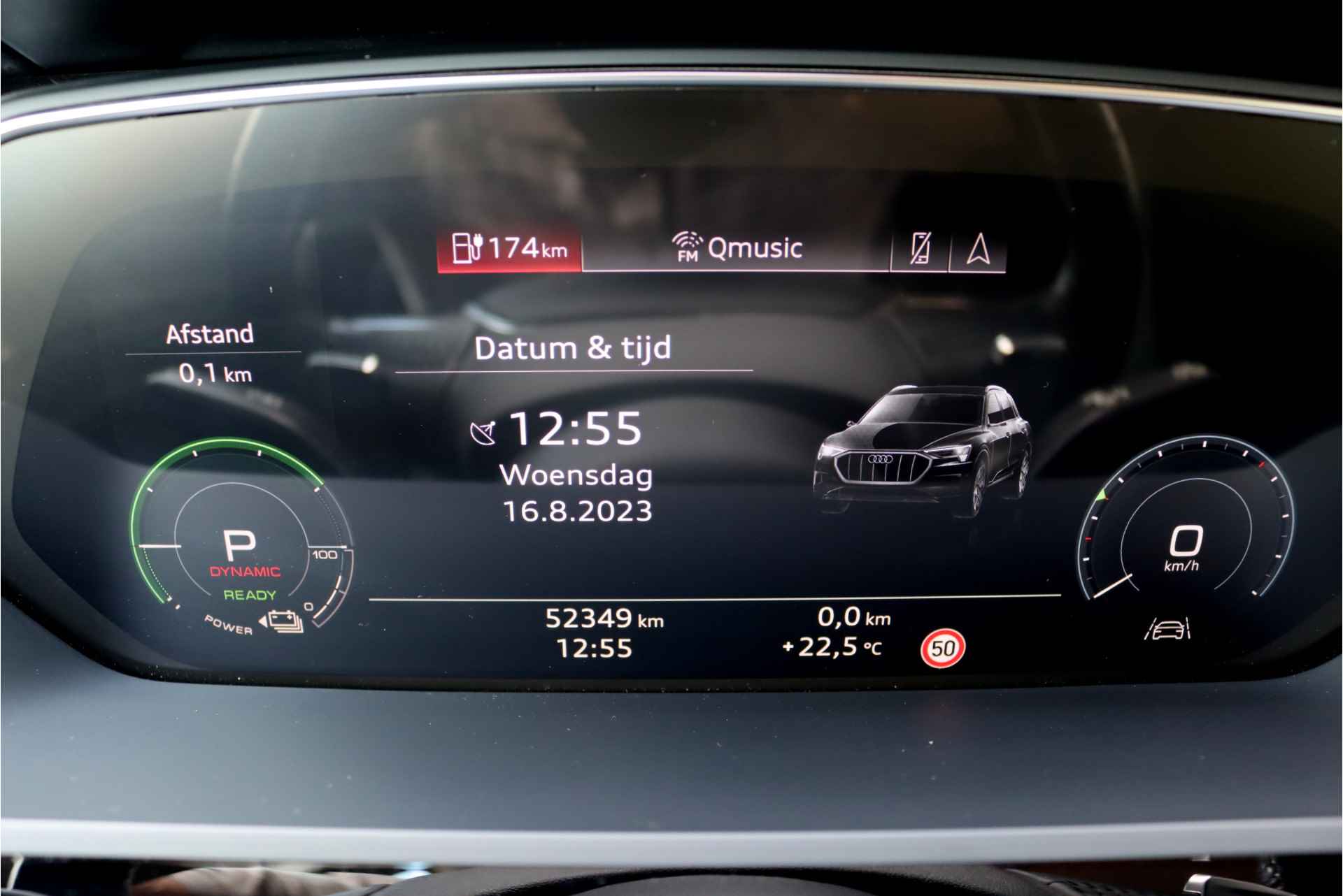 Audi e-tron e-tron 50 Quattro Launch edition plus 71 kWh, 31.000,- netto ex, Luchtvering, Panoramadak, Leder, Memory, Adaptieve Cruise Control, Standkachel, MMI Navigation Plus, DAB, Hulppakket Tour, Stoelverwarming, LED, Etc. - 31/43