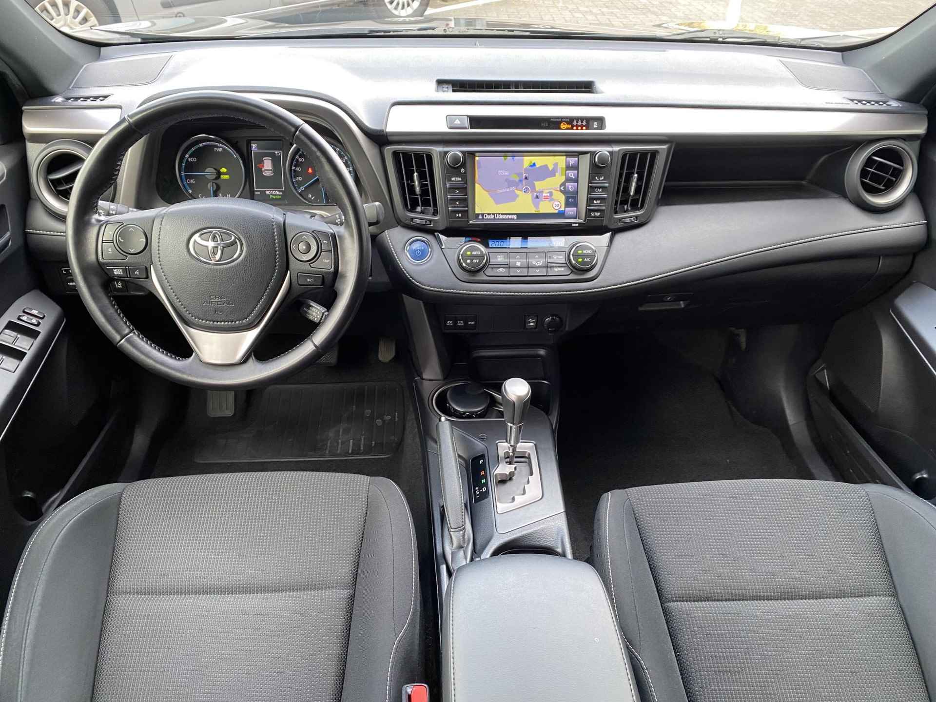 Toyota RAV4 2.5 Hybrid Dynamic 3 jaar garantie!!! | Navigatie | Elektrische achterklep | Trekhaak - 14/31