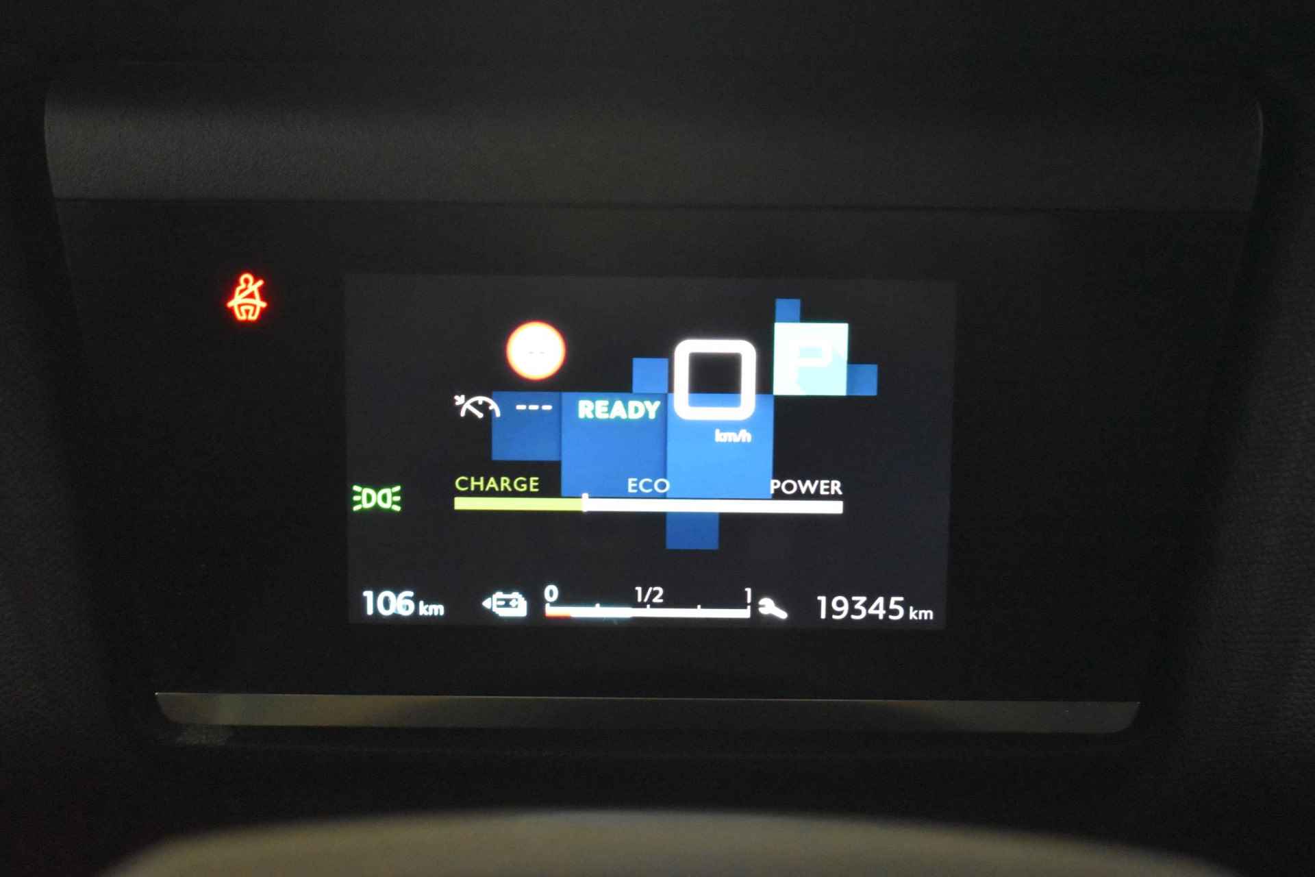 Citroen Ë-C4 Live 50 kWh 2000,- Subsidie! | Apple Carplay/Android Auto | Climate control | DAB - 13/29