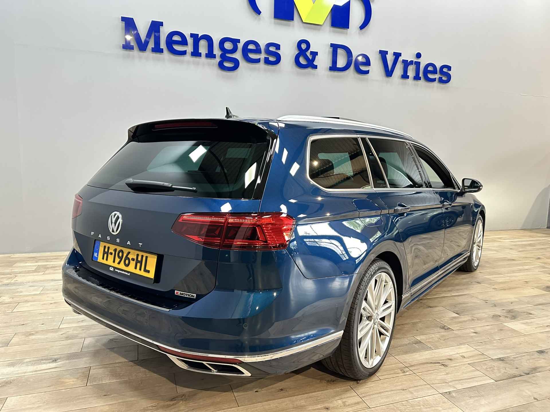 Volkswagen Passat Variant 2.0 TSI 272 PK 4Motion Elegance Business R 3X R line | LED | Virtual | Panorama | Leer | Camera | Navigatie | Stoelverwarming | Apple Carplay Android Auto | Isofix | NAP | - 3/52