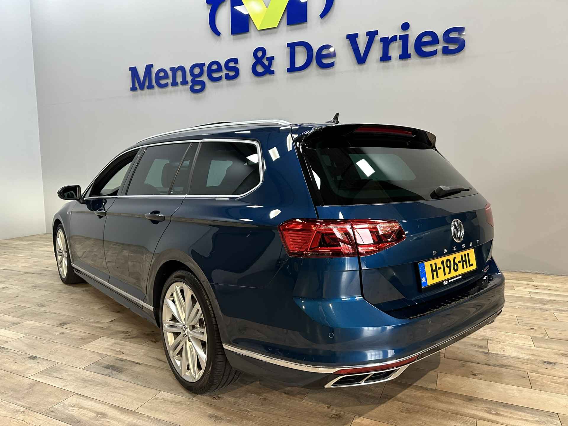 Volkswagen Passat Variant 2.0 TSI 272 PK 4Motion Elegance Business R 3X R line | LED | Virtual | Panorama | Leer | Camera | Navigatie | Stoelverwarming | Apple Carplay Android Auto | Isofix | NAP | - 5/52