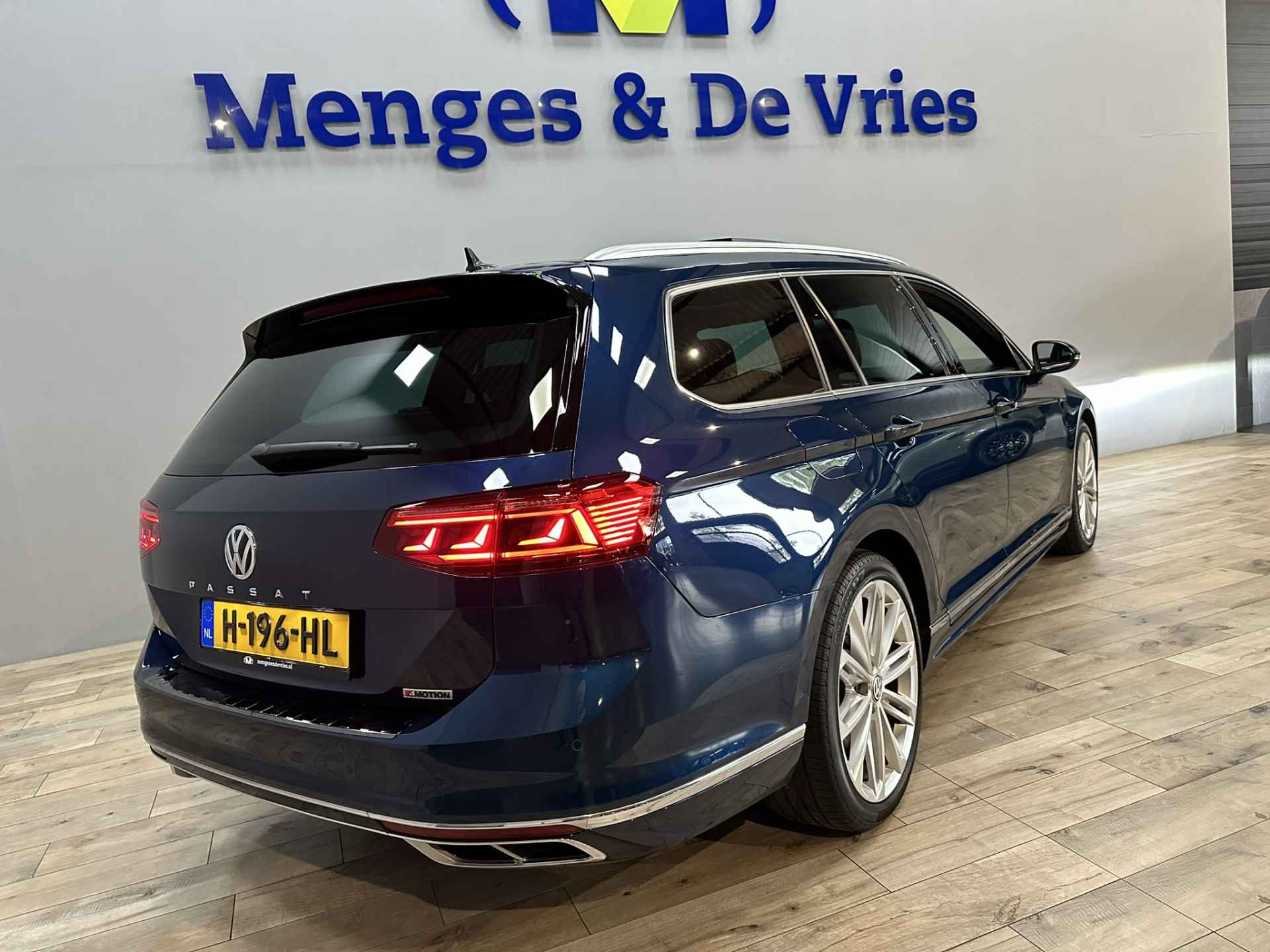 Volkswagen Passat Variant 2.0 TSI 272 PK 4Motion Elegance Business R 3X R line | LED | Virtual | Panorama | Leer | Camera | Navigatie | Stoelverwarming | Apple Carplay Android Auto | Isofix | NAP | - 48/52