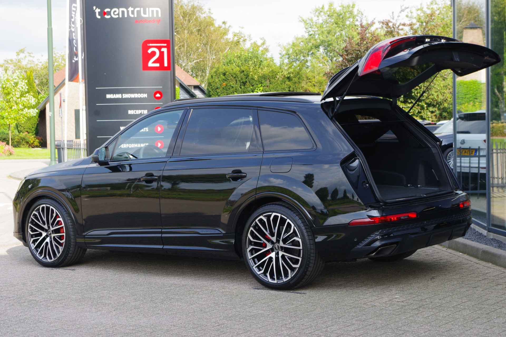 Audi Q7 60 TFSI e 490 PK Quattro *FACELIFT* Competition S-Line Pro Line PHEV, Nw. Prijs 150.000,- euro. RS-Sportstoelen, Panoramadak, Tr - 70/72