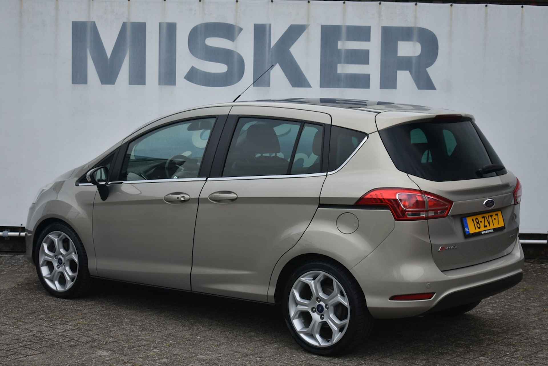 Ford B-Max 1.0 EcoB. Titanium | X-Pack | Panodak |  | 17inch | - 6/21