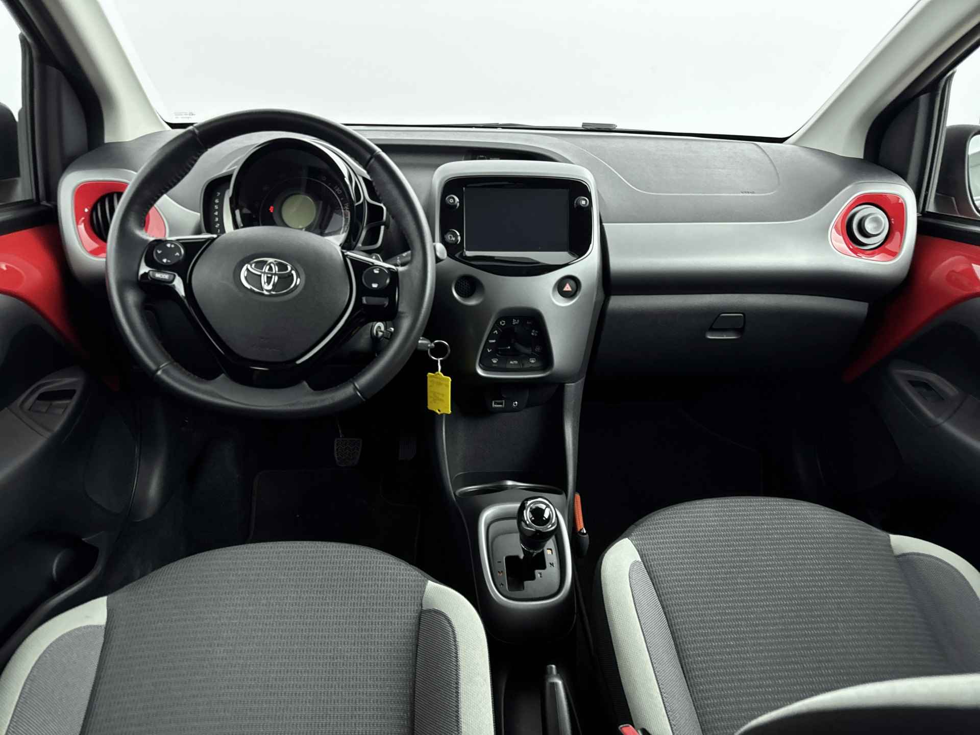 Toyota Aygo 1.0 VVT-i x-joy cabrio | Automaat | Climate Control | LM velgen | Apple Carplay/Android Auto | - 6/38