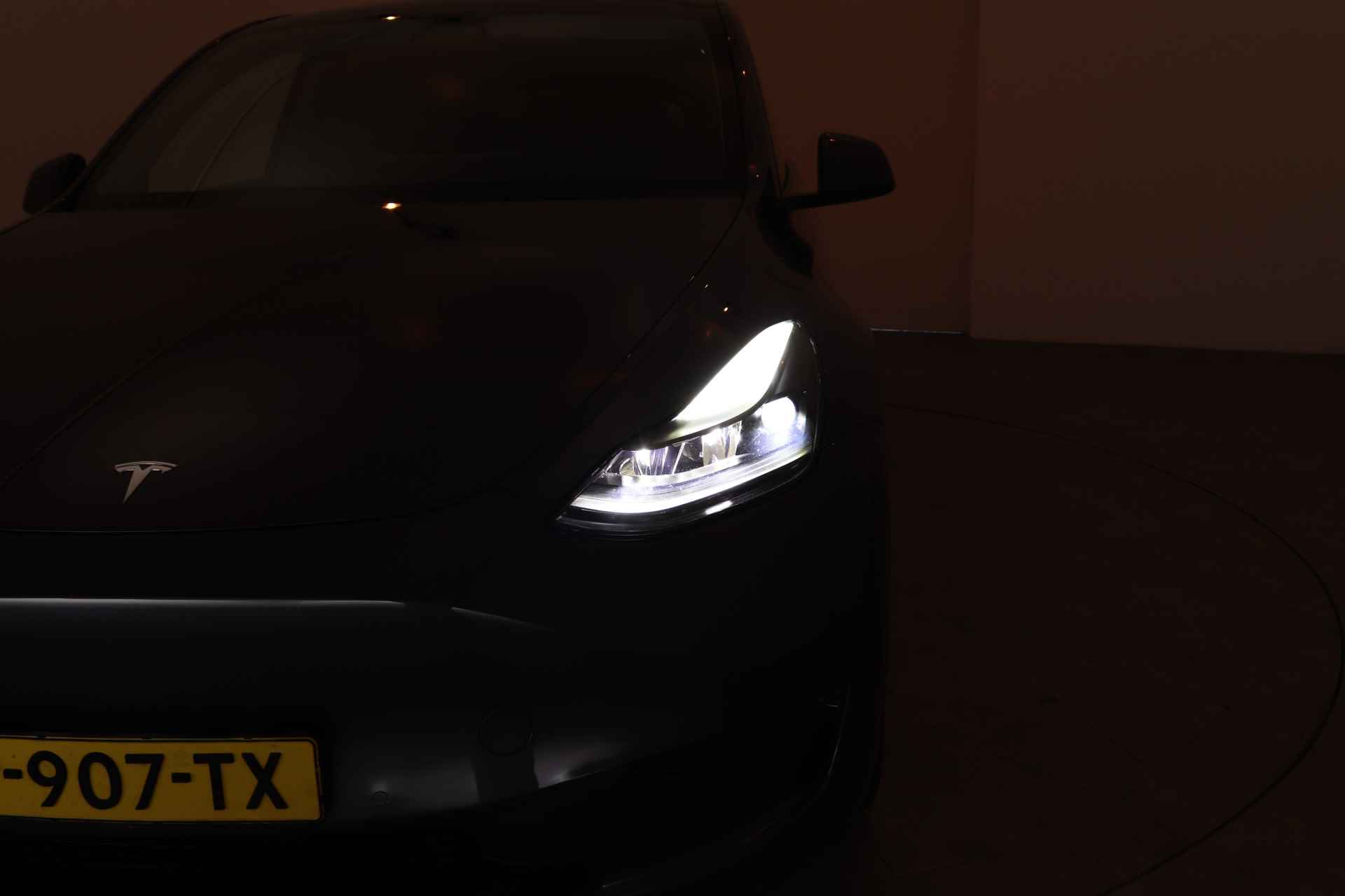 Tesla Model Y LONG RANGE AWD 75 KWH AUTOPILOT | Acceleration boost | Panoramadak - 23/47