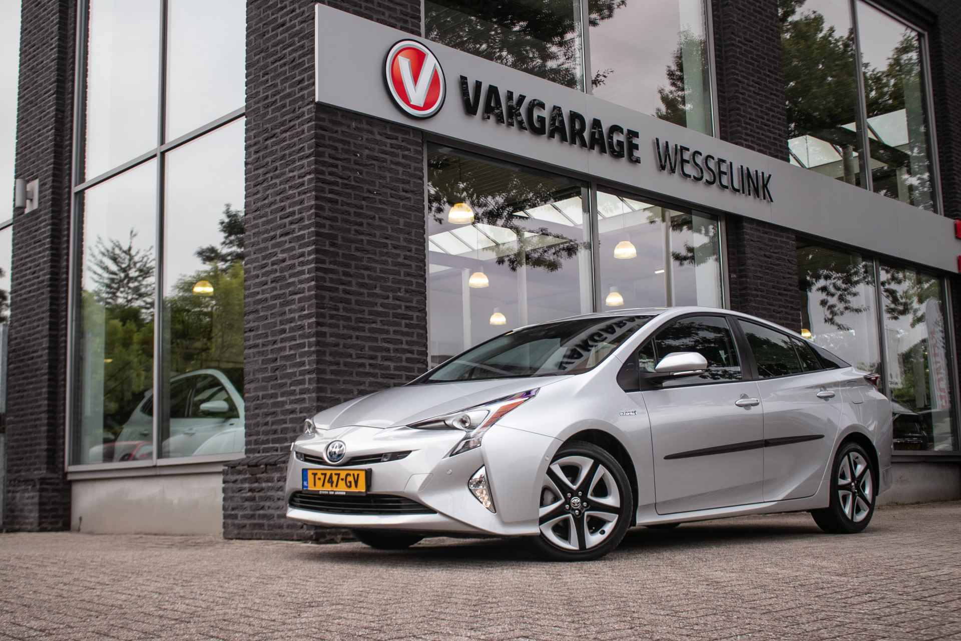 Toyota Prius 1.8 Dynamic - All-in rijklrprs | zuinige betrouwbare hybrid - 12/44