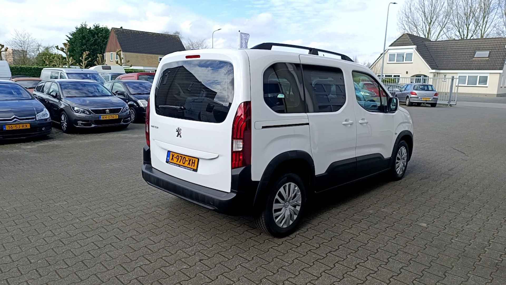 Peugeot Rifter 1.2 Puretech Allure - 5/29