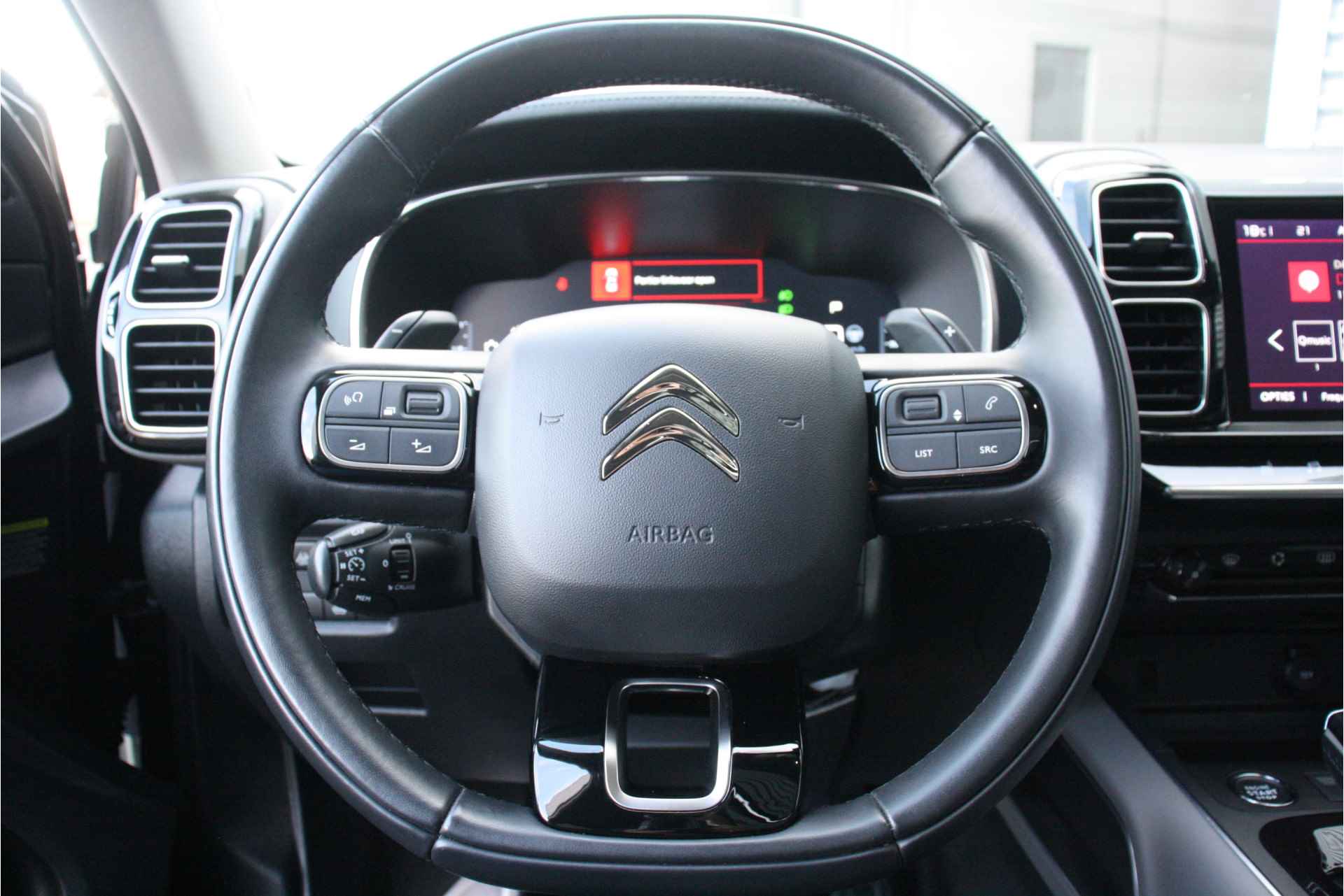 Citroën C5 Aircross 1.2 PURETECH 130PK SHINE AUTOMAAT / NAVI / LEDER / CLIMA / LED / PDC / 19" LMV / CAMERA / PANO. DAK / ADAPT. CRUISECONTROL / 1E - 33/47