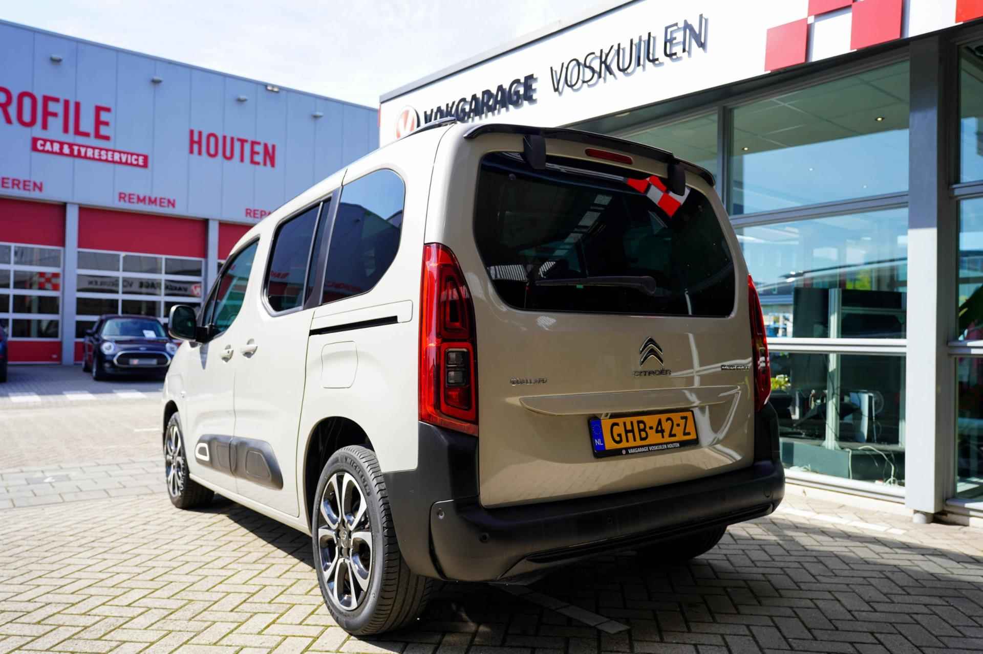 Citroen Berlingo 1.2 PureTech Shine Automaat | Camera | Carplay | Panoramadak - 3/38