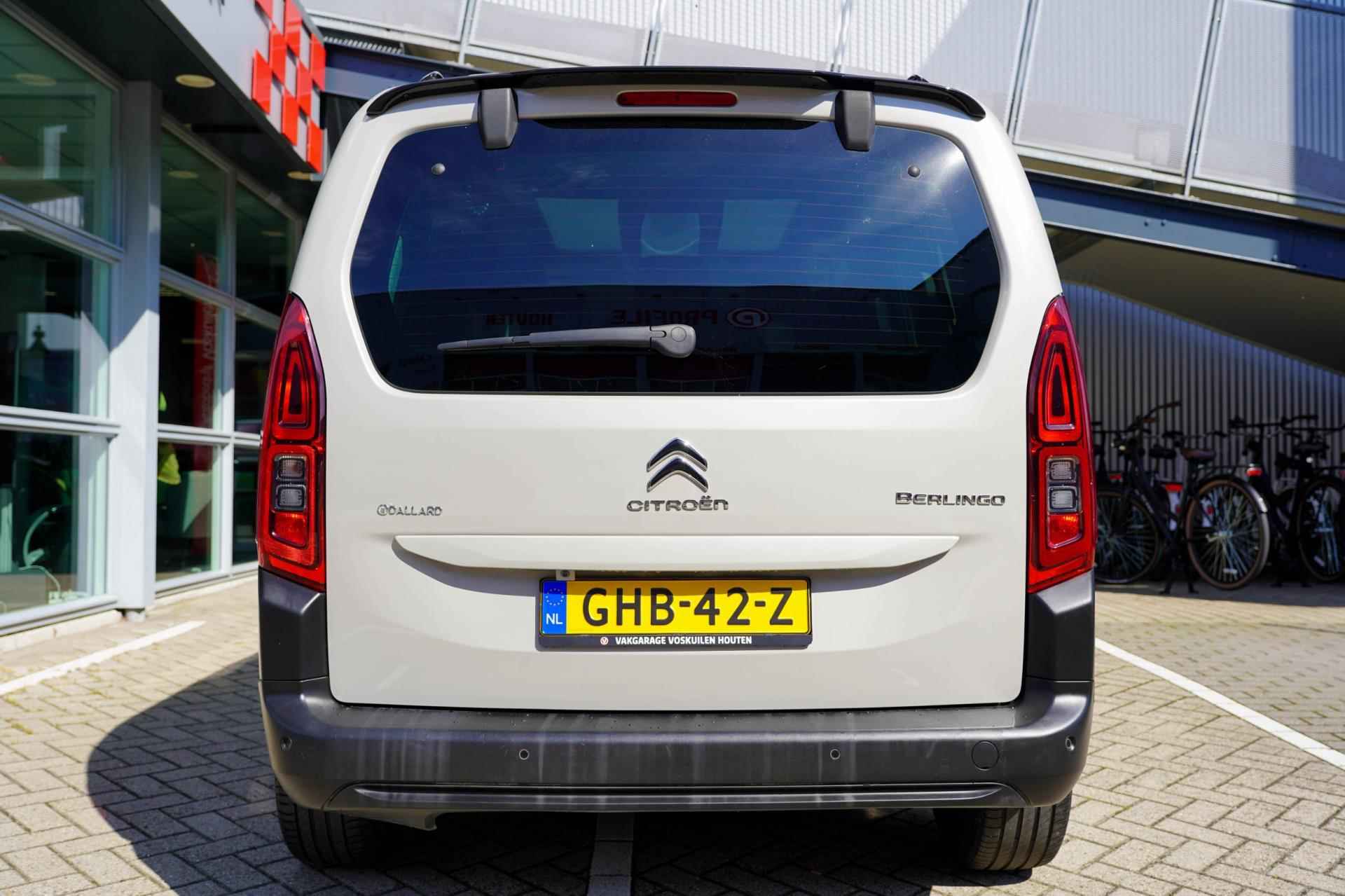 Citroen Berlingo 1.2 PureTech Shine Automaat | Camera | Carplay | Panoramadak - 34/38