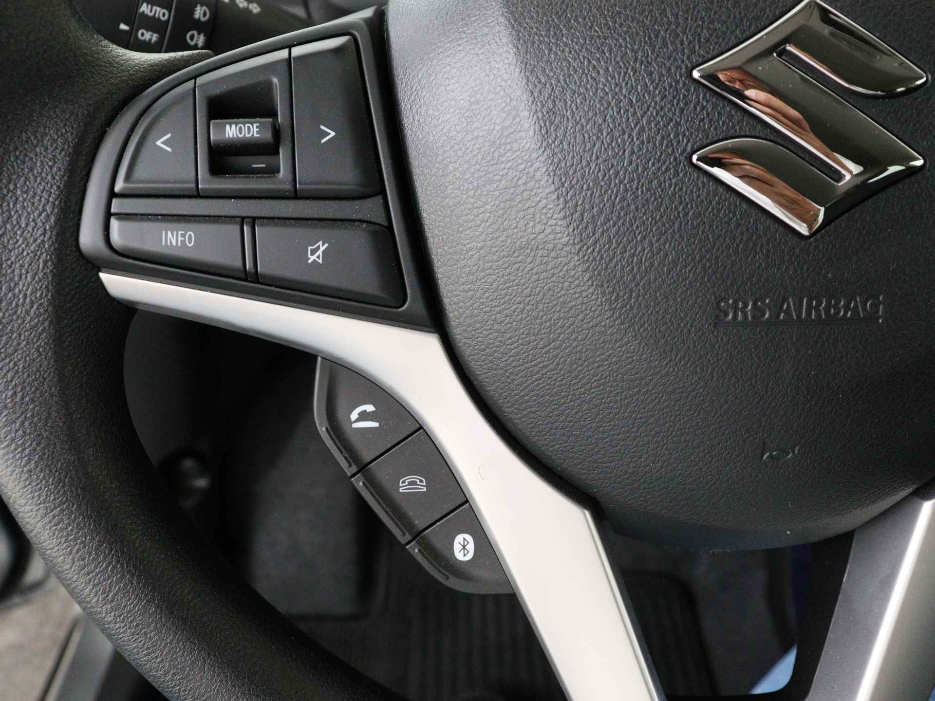 Suzuki Ignis 1.2 Smart Hybrid Select *** DEMO NIET BESCHIKBAAR VOOR VERKOOP *** I Navigatie I Airco I Stoelverwarming Voor I Camera I USB I - 17/35
