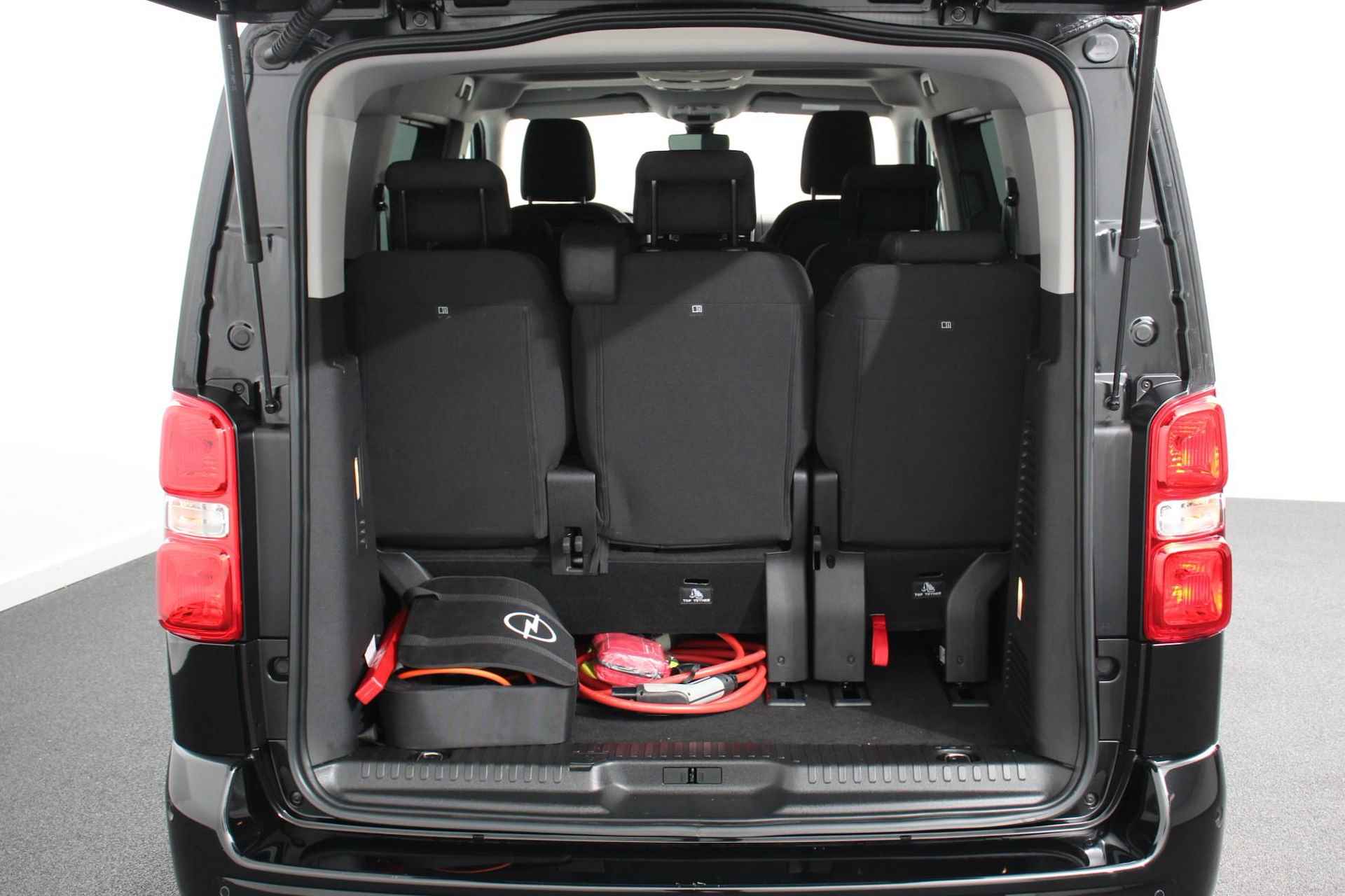 Opel Vivaro-e Combi e-Zafira L2H1 75 kWh 8 persoons ! | Navigatie | Airco | Dab | Camera 360 | Cruise control | Dab | Lichtmetalen velgen | Stoelverwarming - 15/36