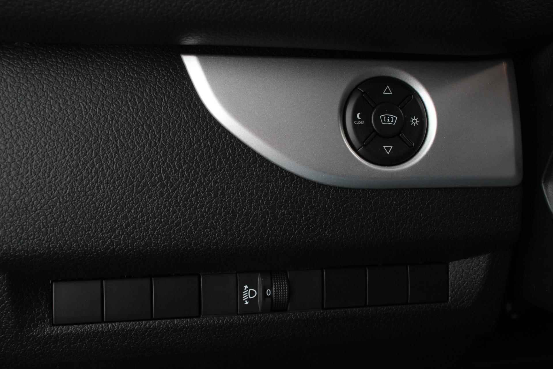 Opel Vivaro-e Combi e-Zafira L2H1 75 kWh 8 persoons ! | Navigatie | Airco | Dab | Camera 360 | Cruise control | Dab | Lichtmetalen velgen | Stoelverwarming - 18/36