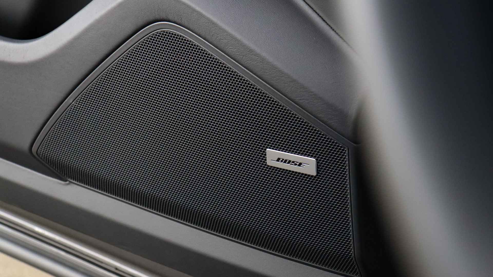 Porsche Cayenne 3.0 E-Hybrid Facelift | SportDesign | Panoramadak | Stoelventilatie | Head-up | Soft-Close | Trekhaak | Achterasbesturing - 12/38