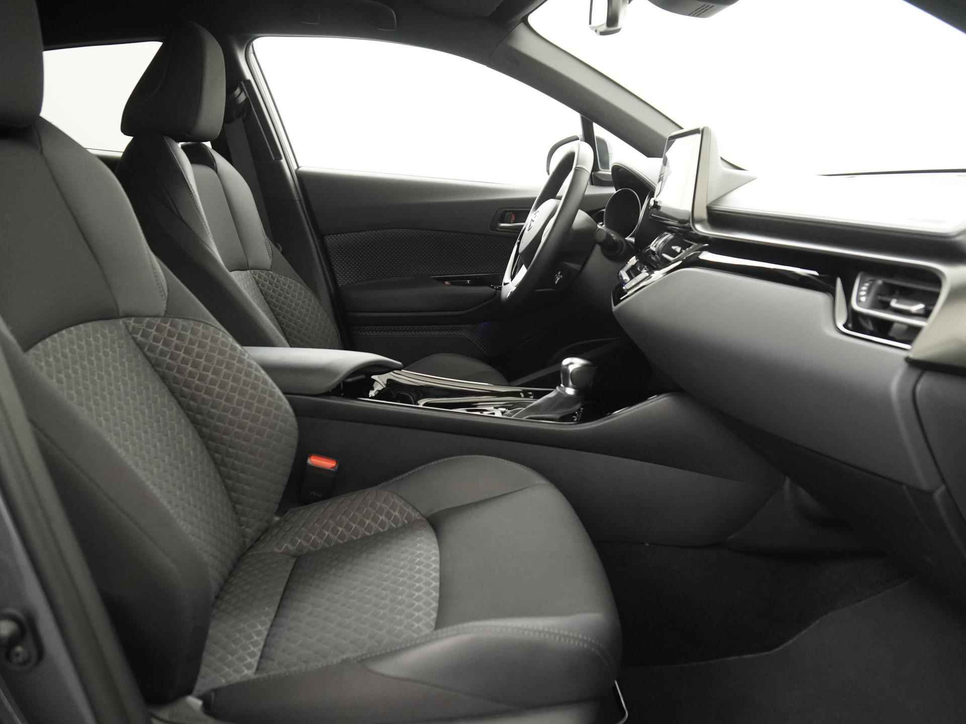 Toyota C-HR 2.0 Hybrid Style Premium | Bi-LED | Camera | Blind spot | Carplay |  Zondag Open! - 3/36