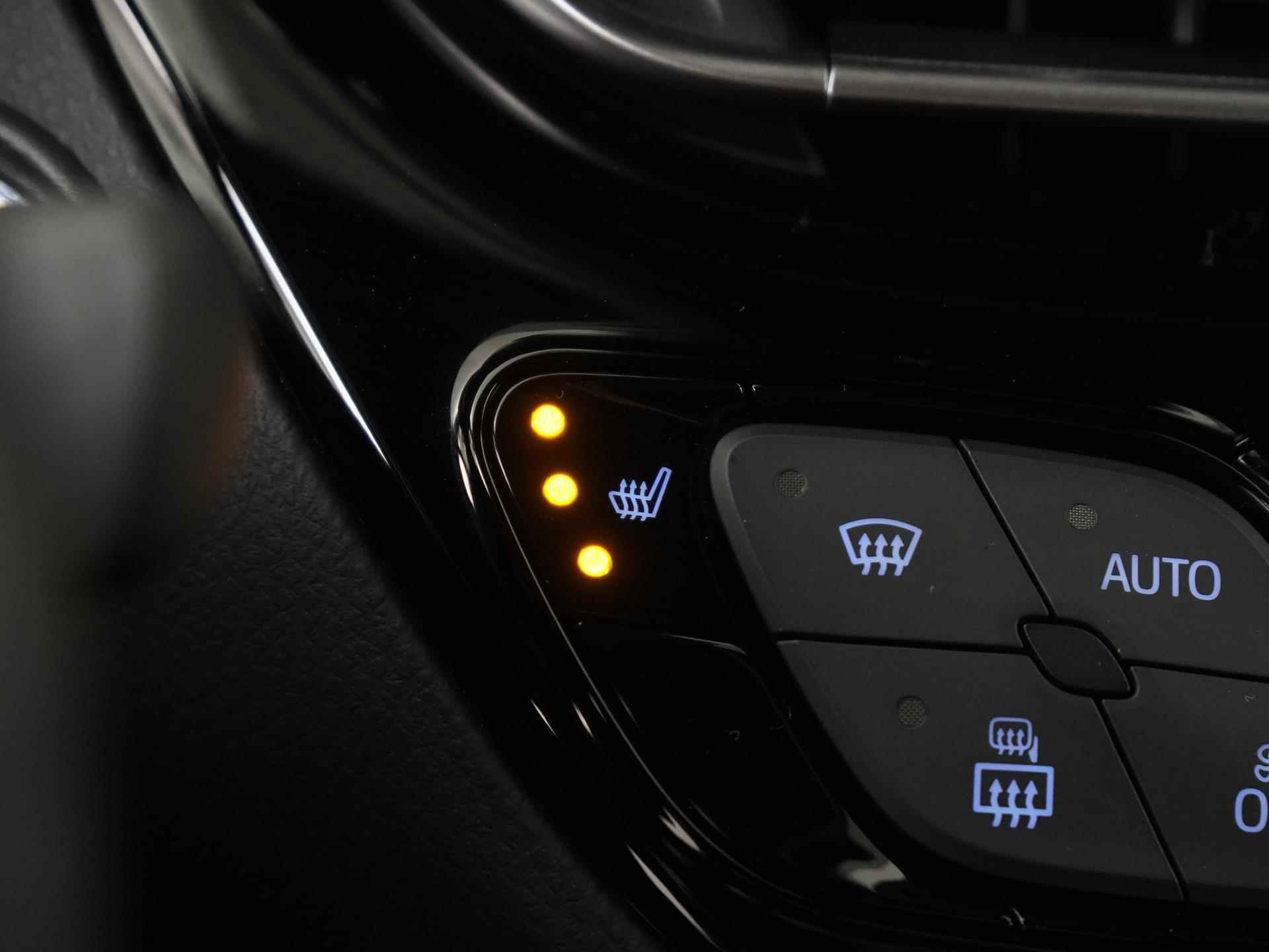 Toyota C-HR 2.0 Hybrid Style Premium | Bi-LED | Camera | Blind spot | Carplay |  Zondag Open! - 34/36