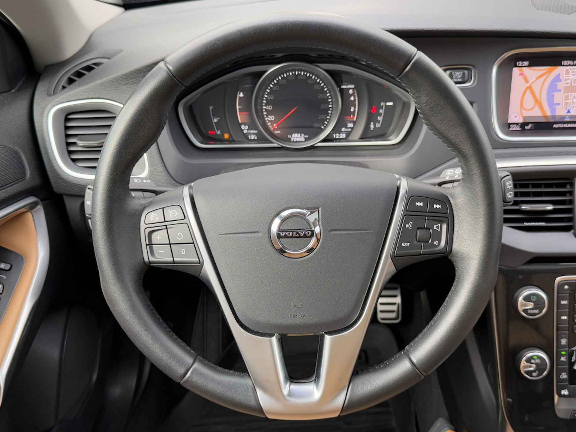 Volvo V40 Cross Country T3 153PK AUT Polar+ Luxury| Panodak| Leder| Camera| DAB+| Keyles - 22/46