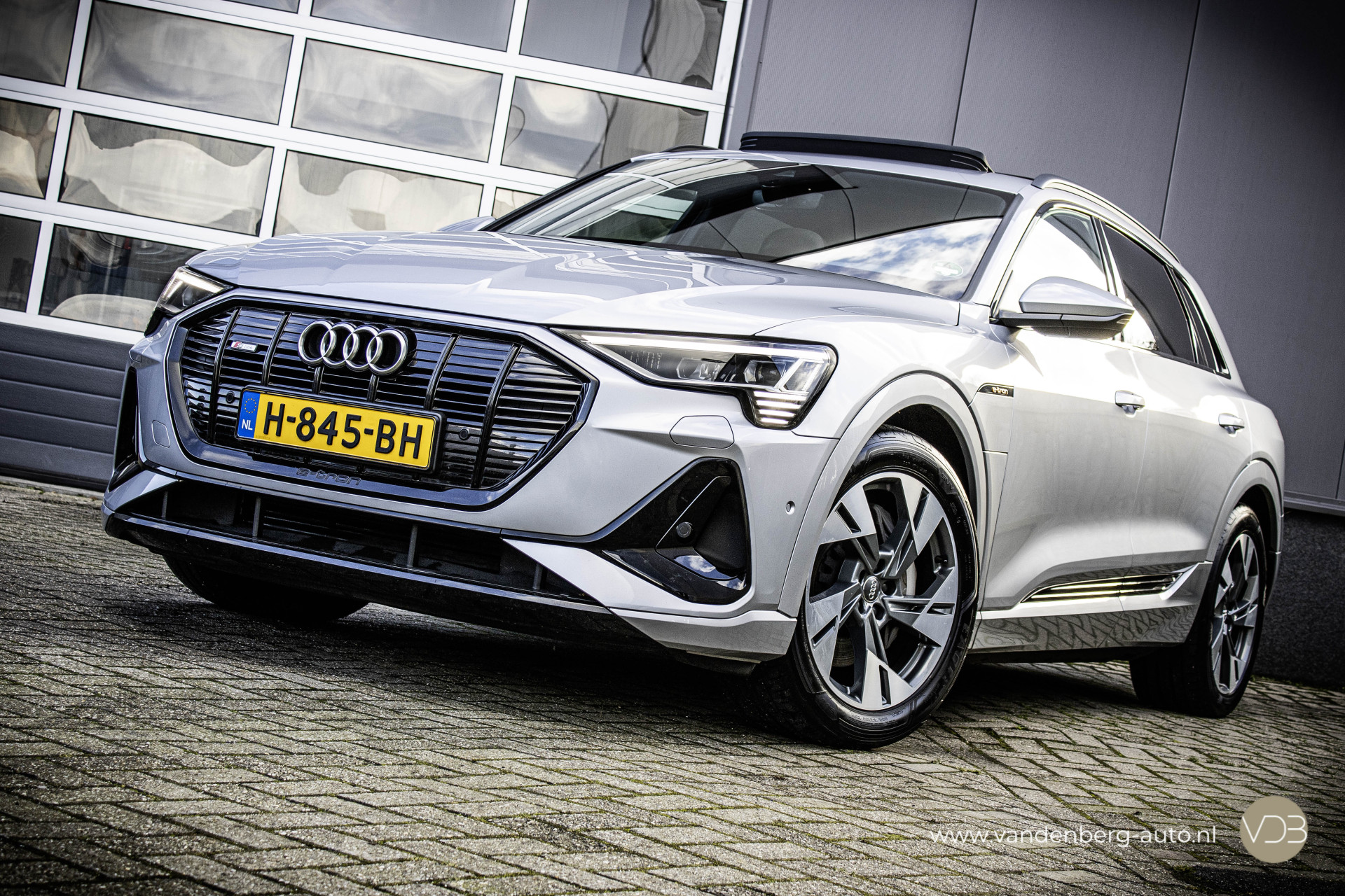 Audi e-tron 50 Quattro 3x S-Line Black edition PANO Origineel NL