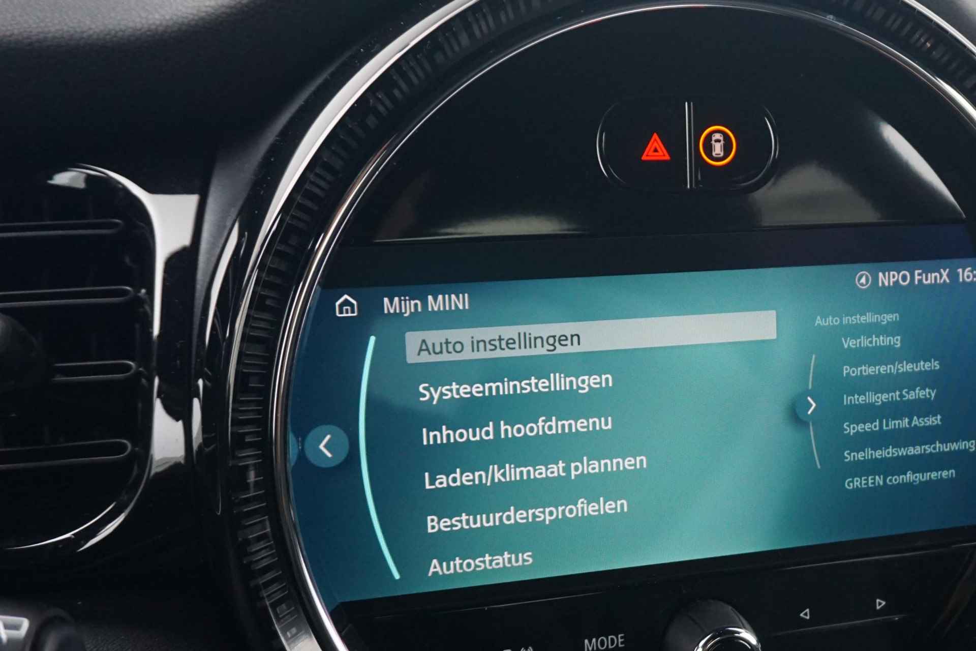 Mini Electric Classic 33 kWh / Parkeersensoren / Apple Carplay / Climate Control - 30/32