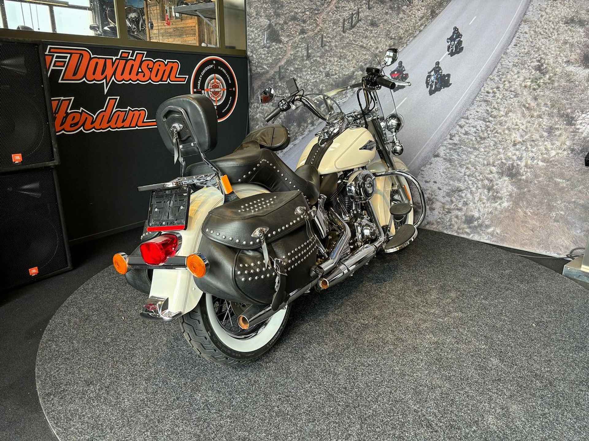 Harley-Davidson FLHC HERITAGE CLASSIC - 8/8