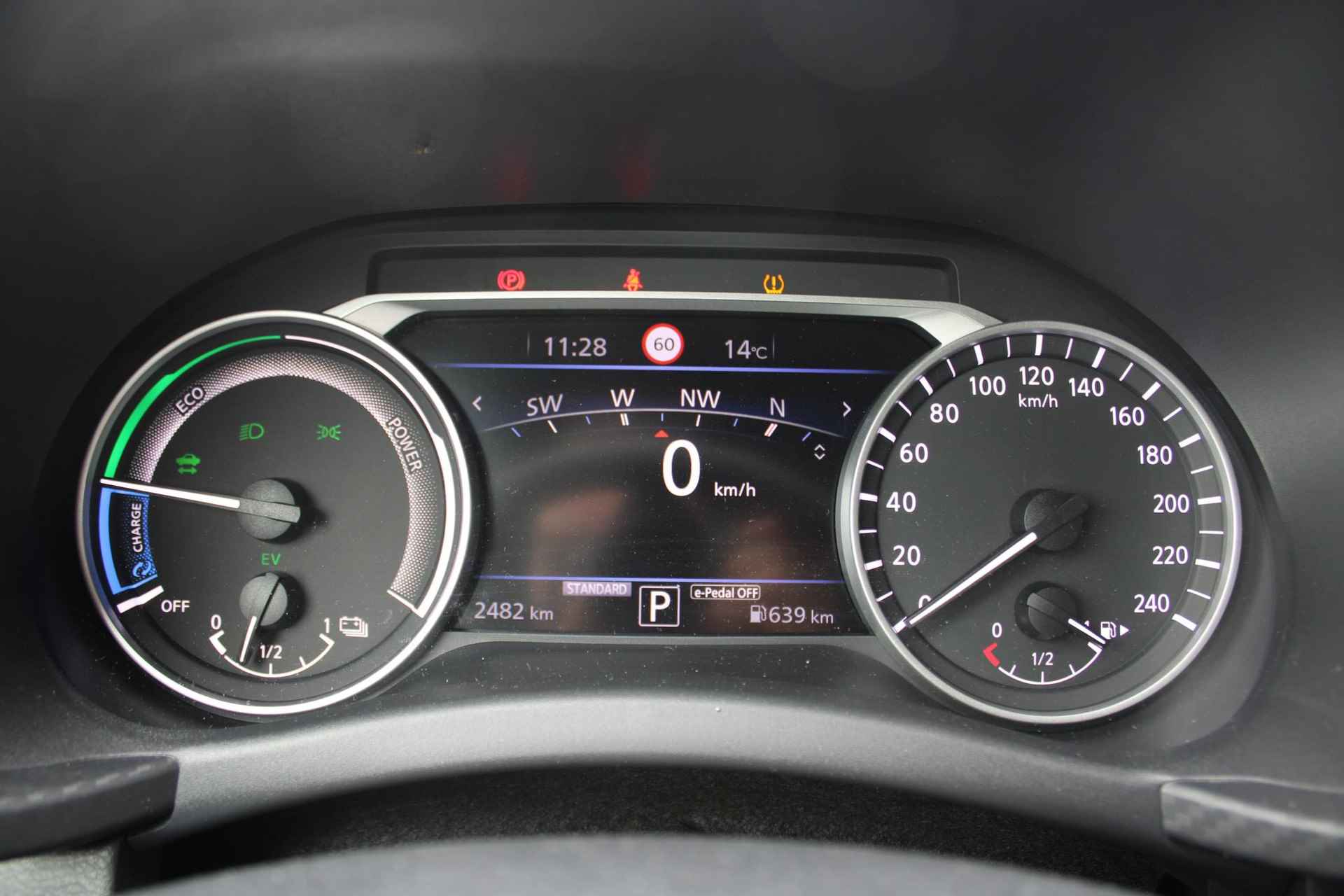 Nissan Juke 1.6 Hybrid N-Design 143PK AUTOMAAT | Navigatie | Pro Pilot | Climate control | 360 camera | Parkeersensoren voor en achter | Dode hoek detectie | Bose speakers (hoofdsteunen) | Leer/alcantara interieur | Lichtmetalen velgen | - 32/56