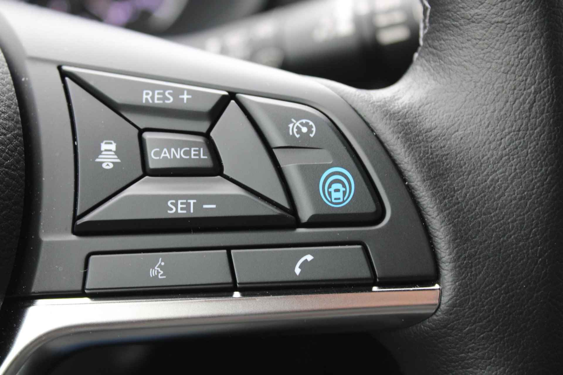 Nissan Juke 1.6 Hybrid N-Design 143PK AUTOMAAT | Navigatie | Pro Pilot | Climate control | 360 camera | Parkeersensoren voor en achter | Dode hoek detectie | Bose speakers (hoofdsteunen) | Leer/alcantara interieur | Lichtmetalen velgen | - 51/56
