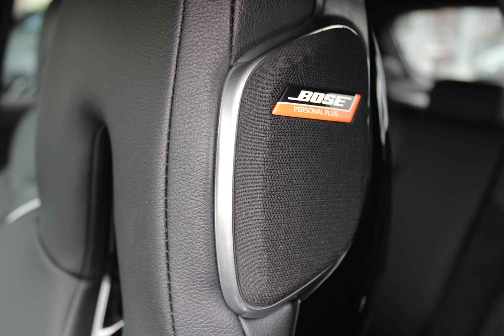 Nissan Juke 1.6 Hybrid N-Design 143PK AUTOMAAT | Navigatie | Pro Pilot | Climate control | 360 camera | Parkeersensoren voor en achter | Dode hoek detectie | Bose speakers (hoofdsteunen) | Leer/alcantara interieur | Lichtmetalen velgen | - 56/56