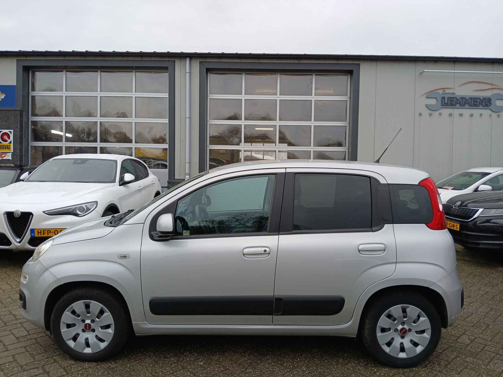 Fiat Panda 0.9 TwinAir Lounge - Pdc - Automaat - 6/13