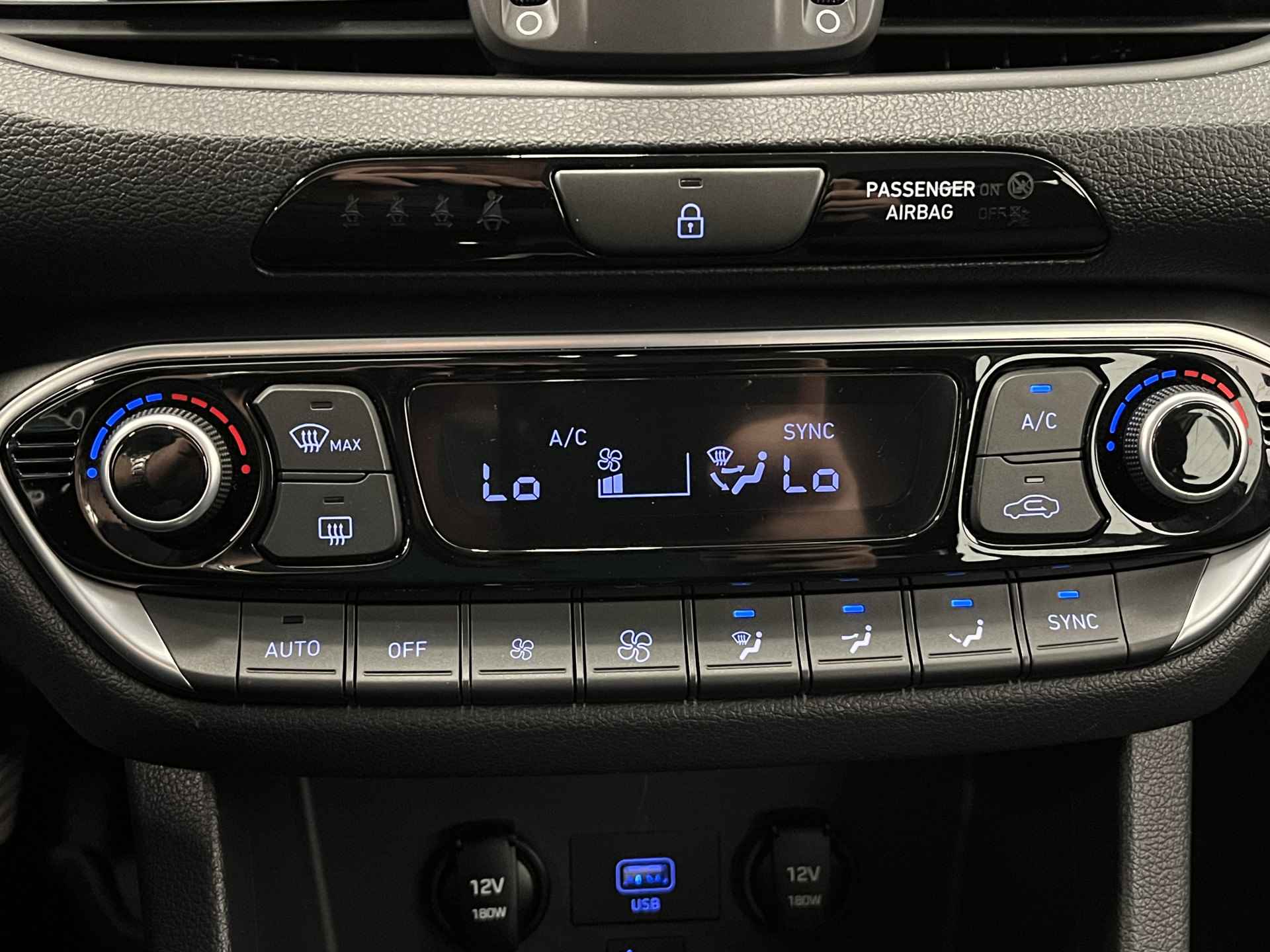Hyundai i30 Wagon 1.0 T-GDi MHEV Comfort Smart | Navigatie | Camera | Climate Control | Lichtmetalen Velgen | - 32/42
