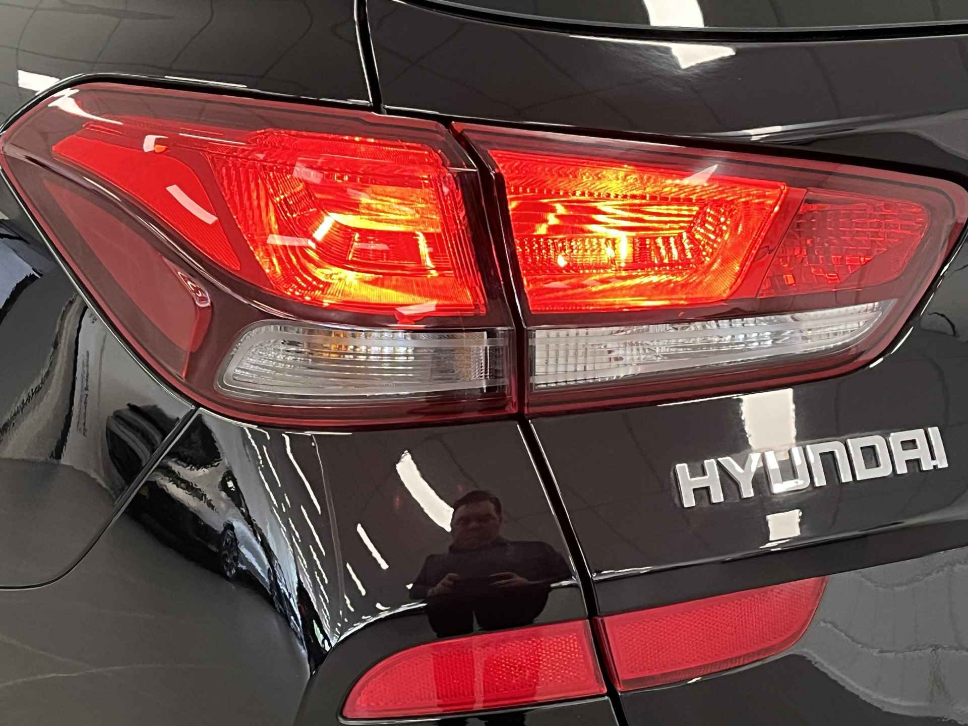 Hyundai i30 Wagon 1.0 T-GDi MHEV Comfort Smart | Navigatie | Camera | Climate Control | Lichtmetalen Velgen | - 36/42