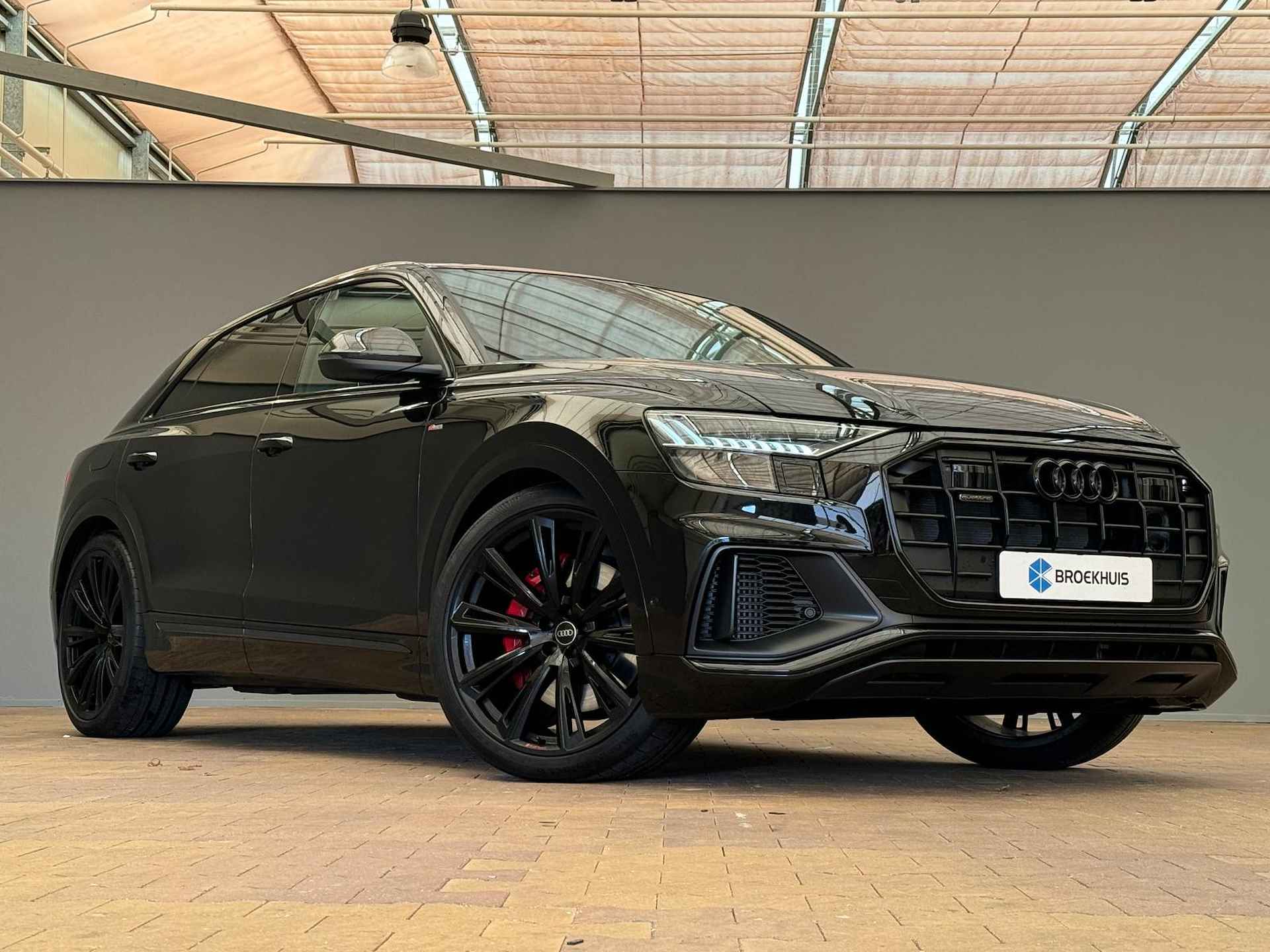 Audi Q8 60 TFSI E QUATTRO S LINE | 490PK | 23'' Lichtmetaal | Memory Seats | Luchtvering | Head-Up | B&O | Carbon | Trekhaak  (3500KG) wegklapbaar | Camera | Elek.Klep | Leder/Alcantara | Adaptieve Cruise Stuurverwarming | 3.119KM! | 2023! | - 69/69