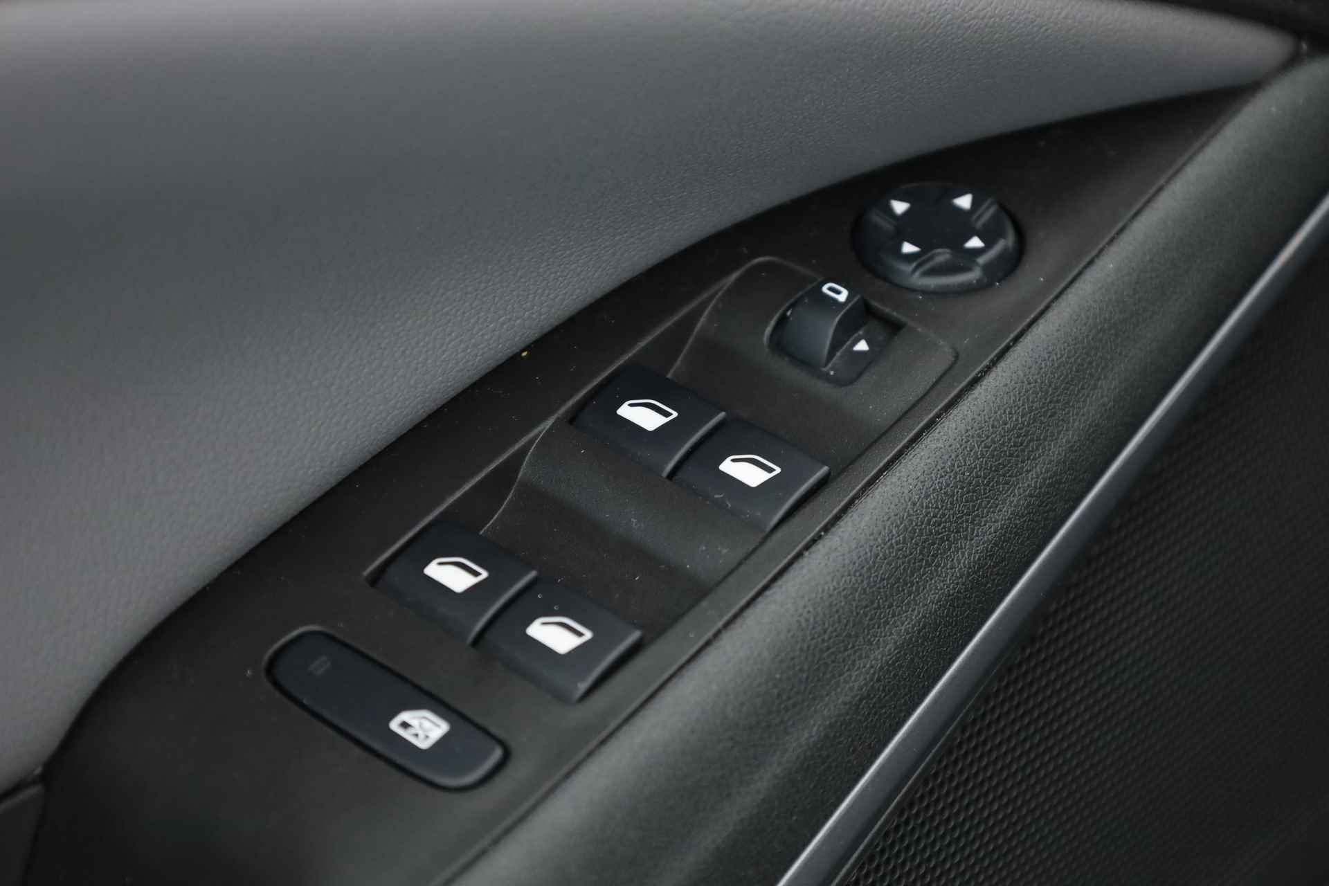 Opel Crossland X 1.2 Turbo Innovation | Navi | LED | Clima | DAB | Apple CarPlay - 7/30